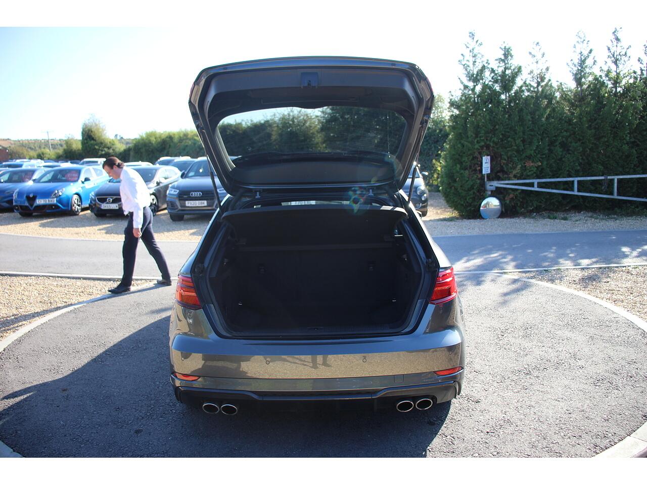 Audi S3 view 36