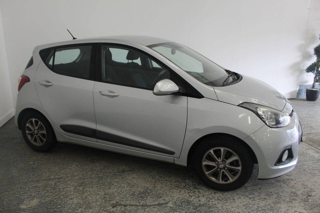 Hyundai i10 view 4
