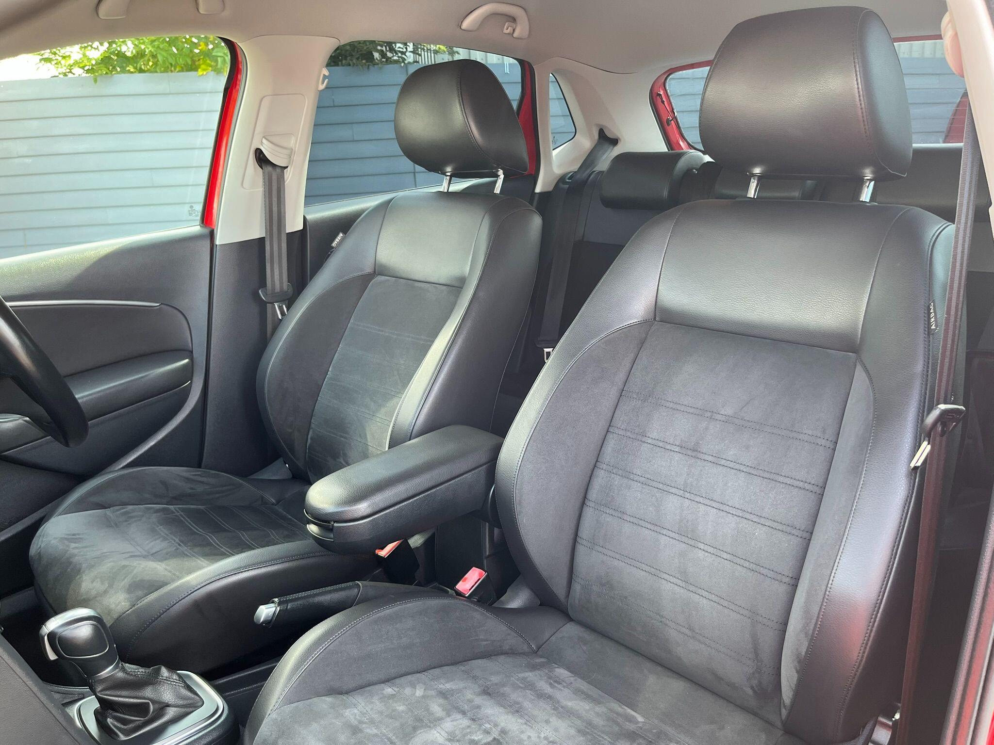 Volkswagen Polo view 29