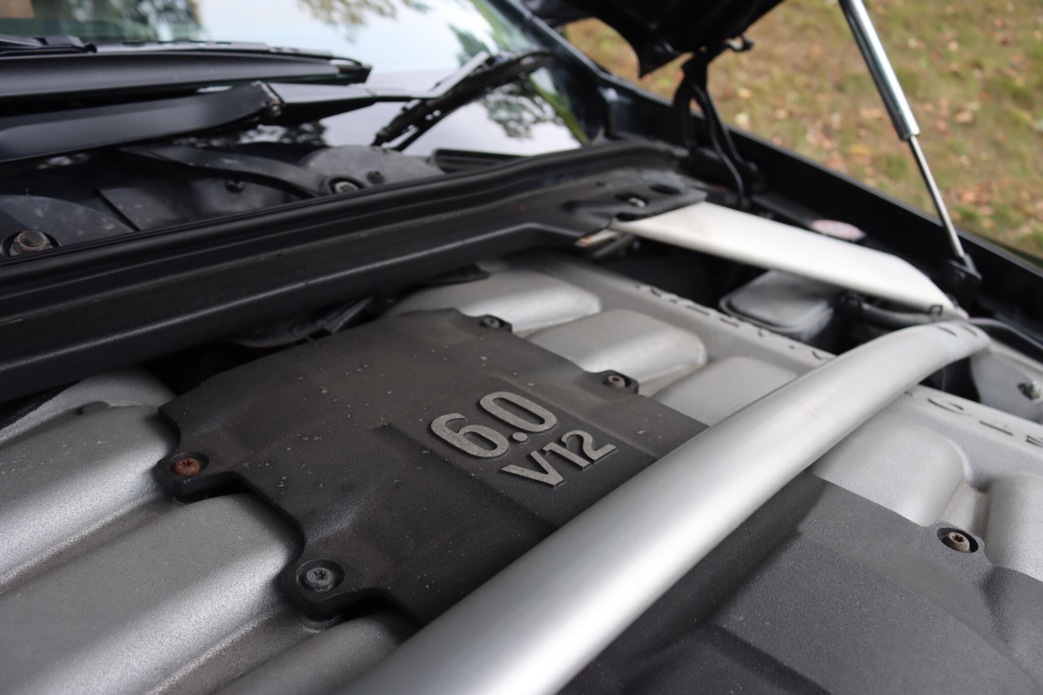 Aston Martin DB9 view 81