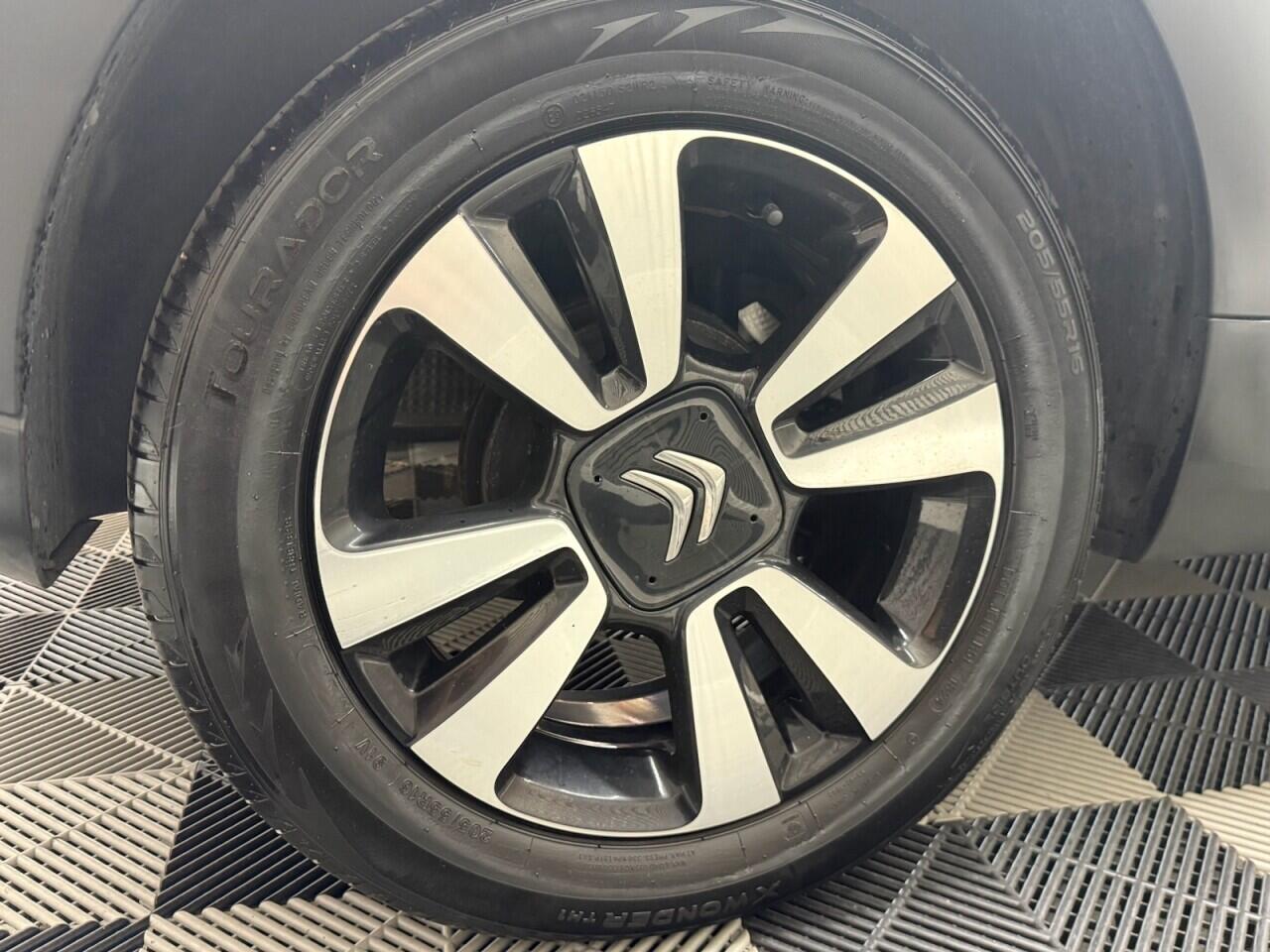 Citroen C3 view 4
