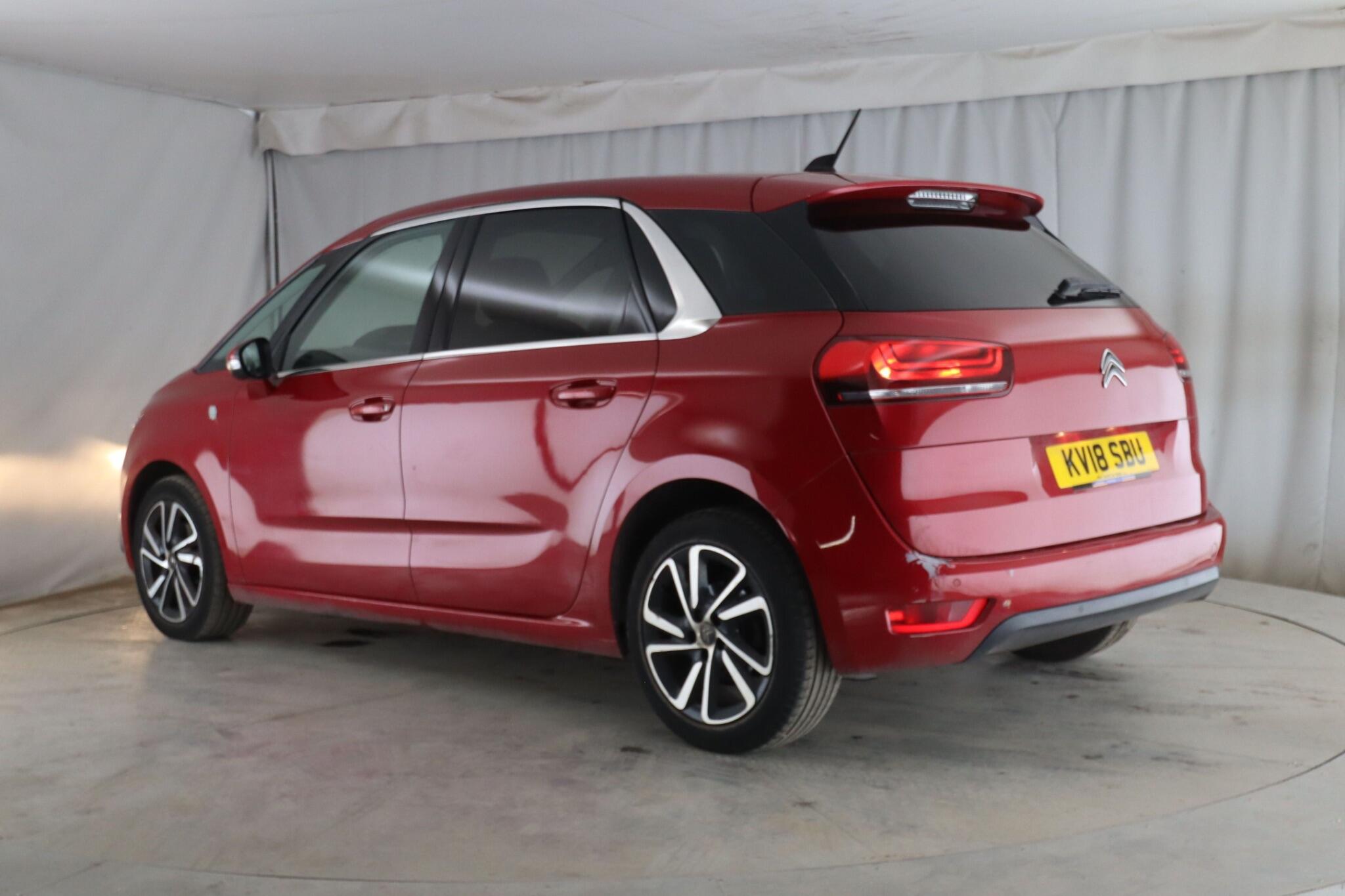 Citroen C4 Picasso view 3