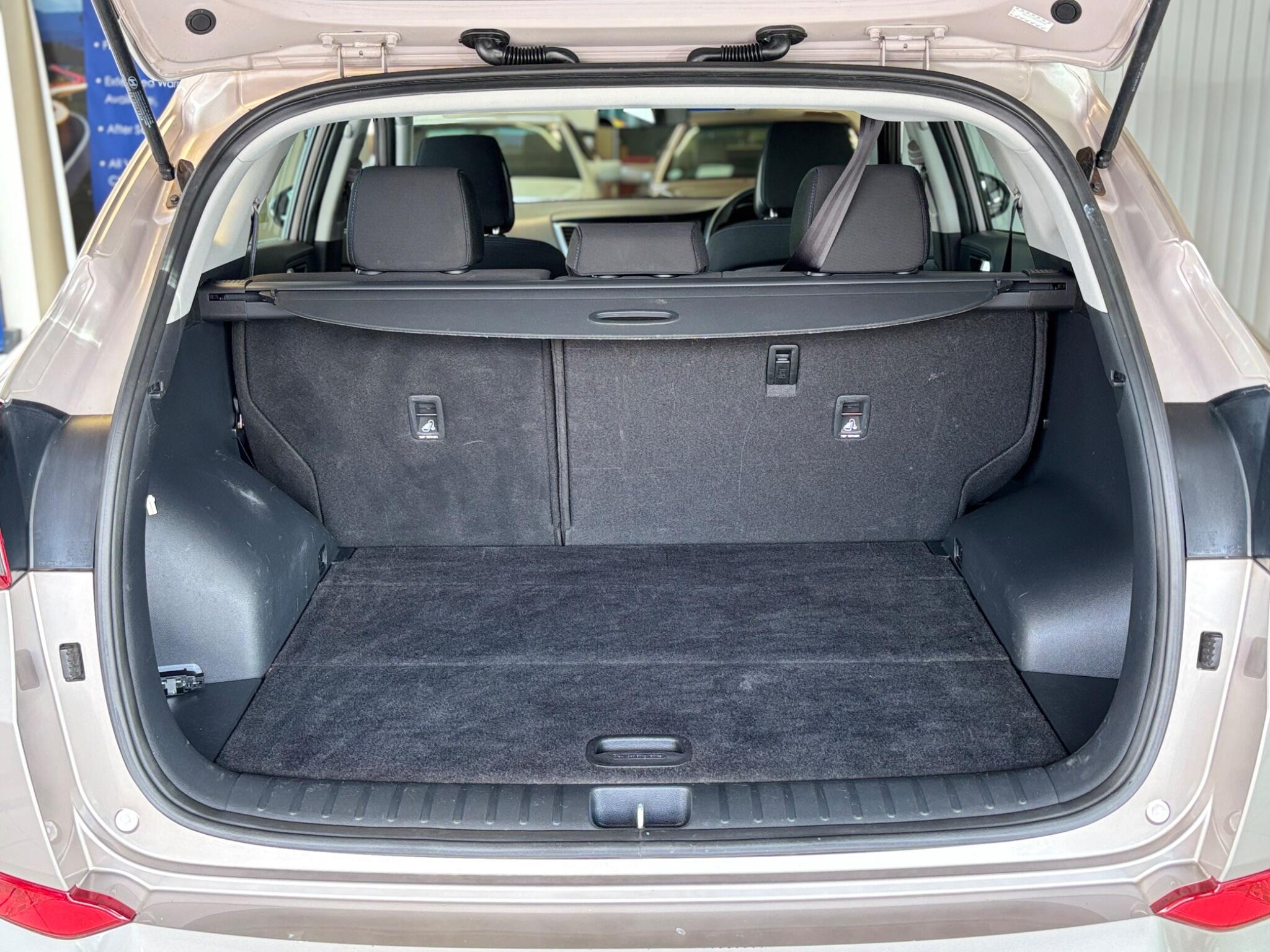 Hyundai Tucson view 26