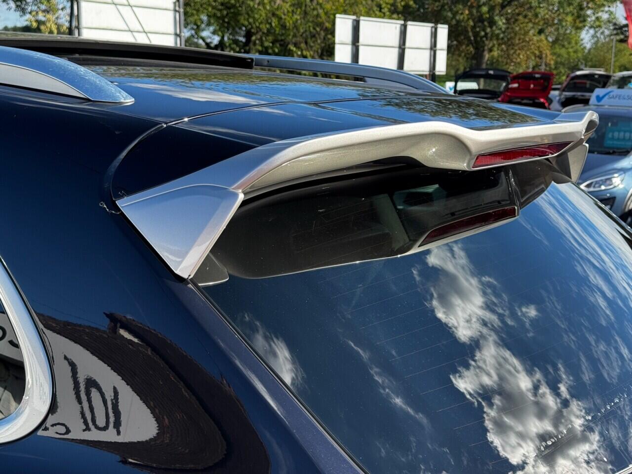 Porsche Cayenne view 23