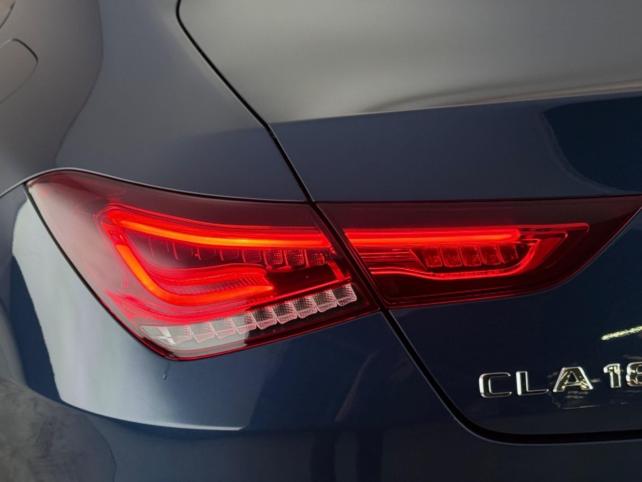 Mercedes-Benz Cla view 11
