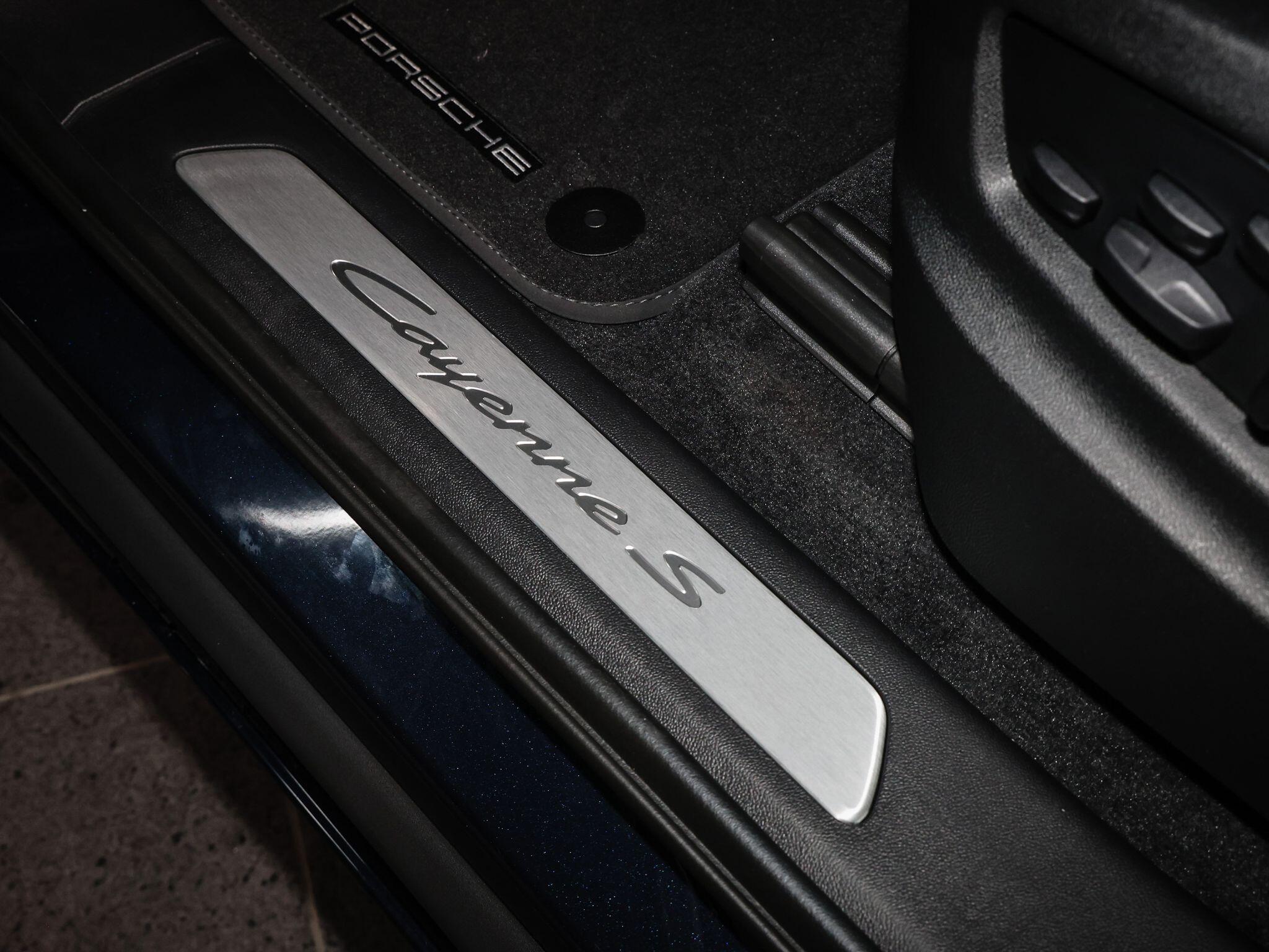 Porsche Cayenne view 62