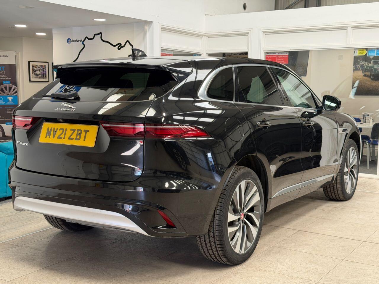 Jaguar F-Pace view 18