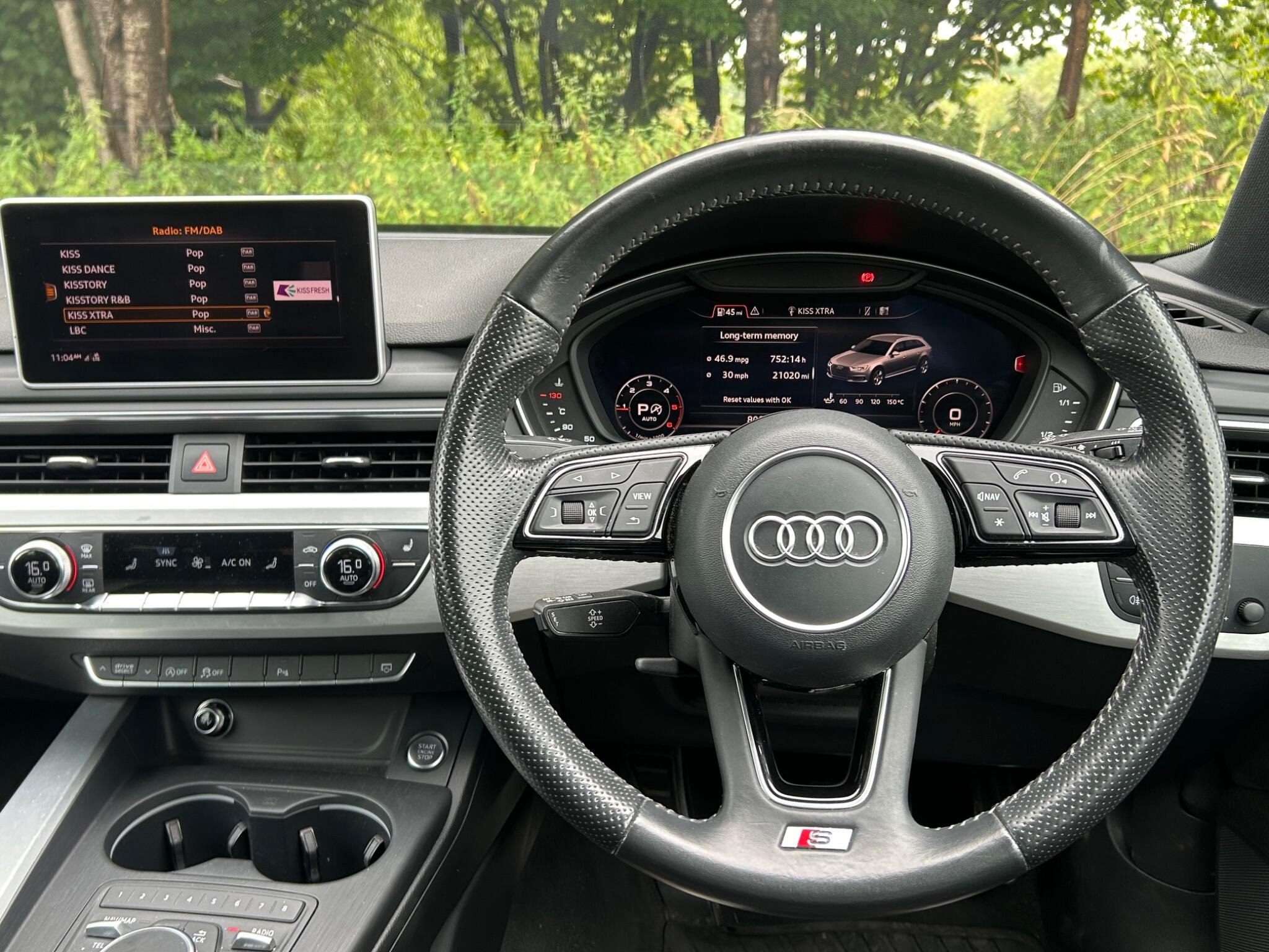 Audi A4 view 50