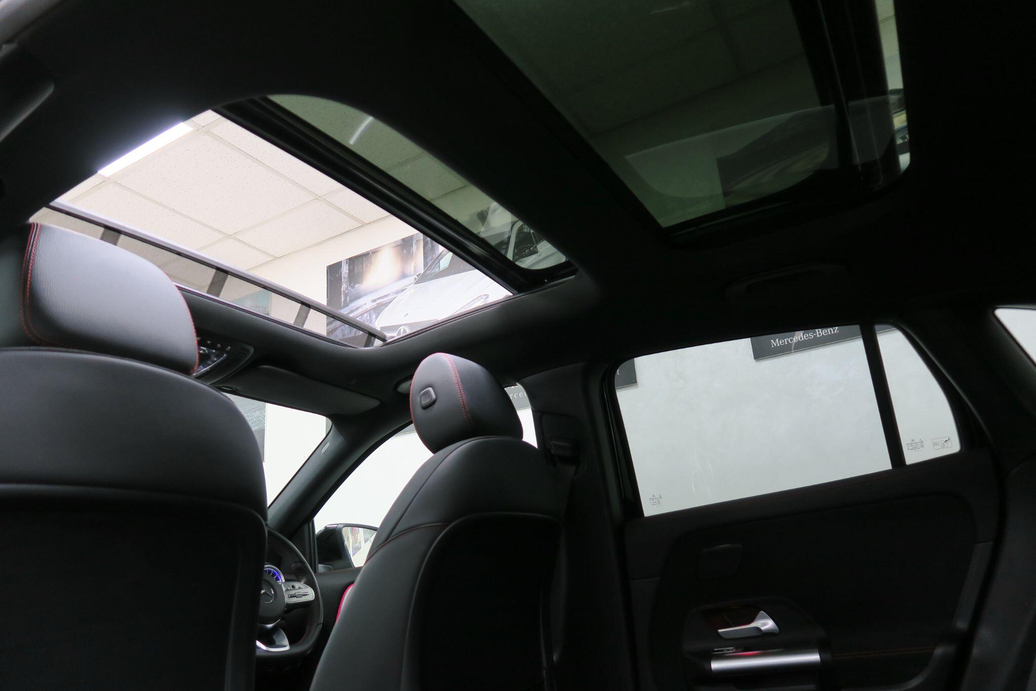 Mercedes-Benz 250 view 14