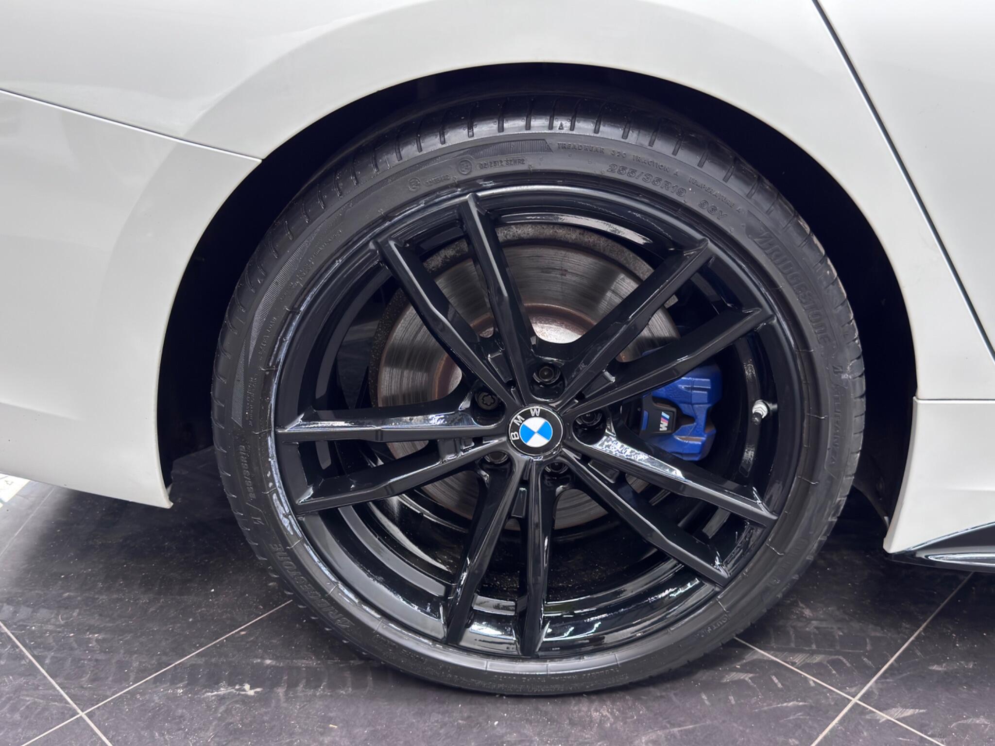 BMW 3 Series view 65