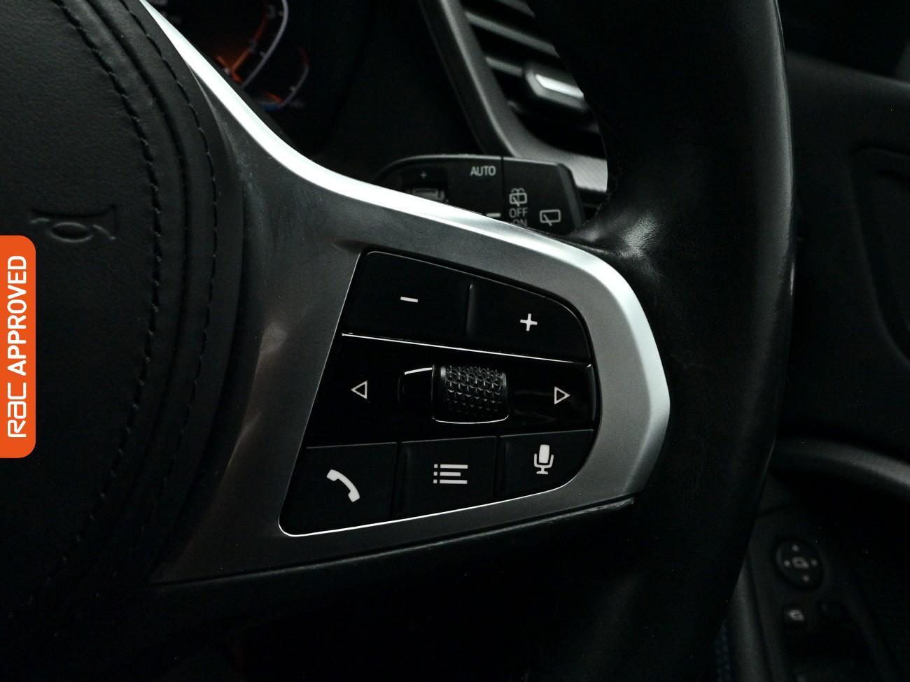 BMW 1 Series view 24