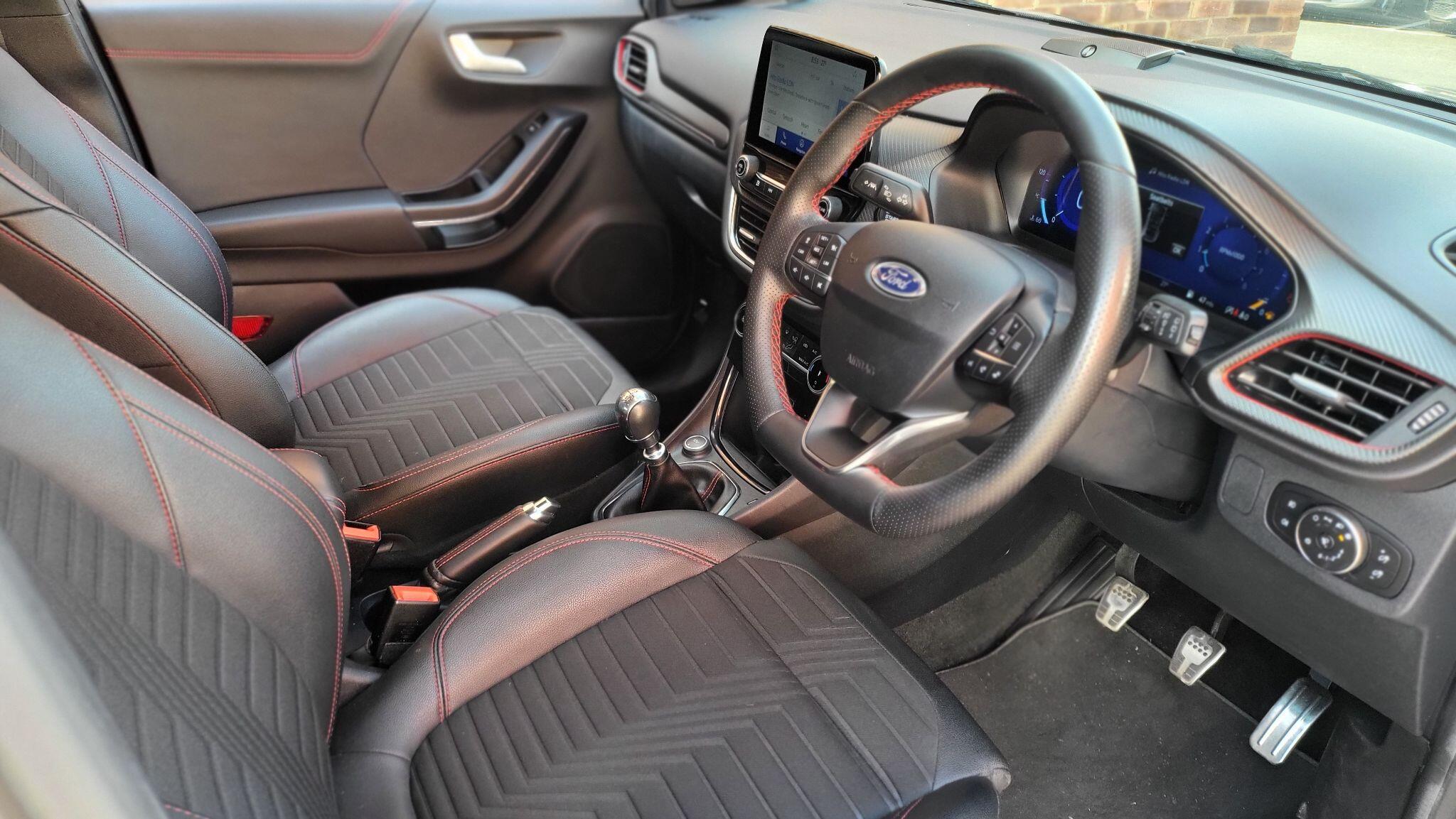 Ford Puma view 13