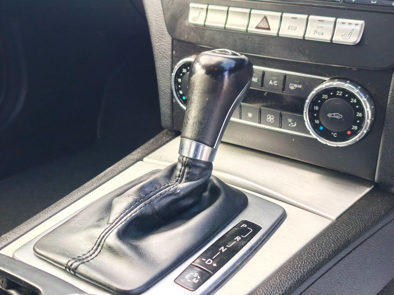 Mercedes-Benz C-Class view 7