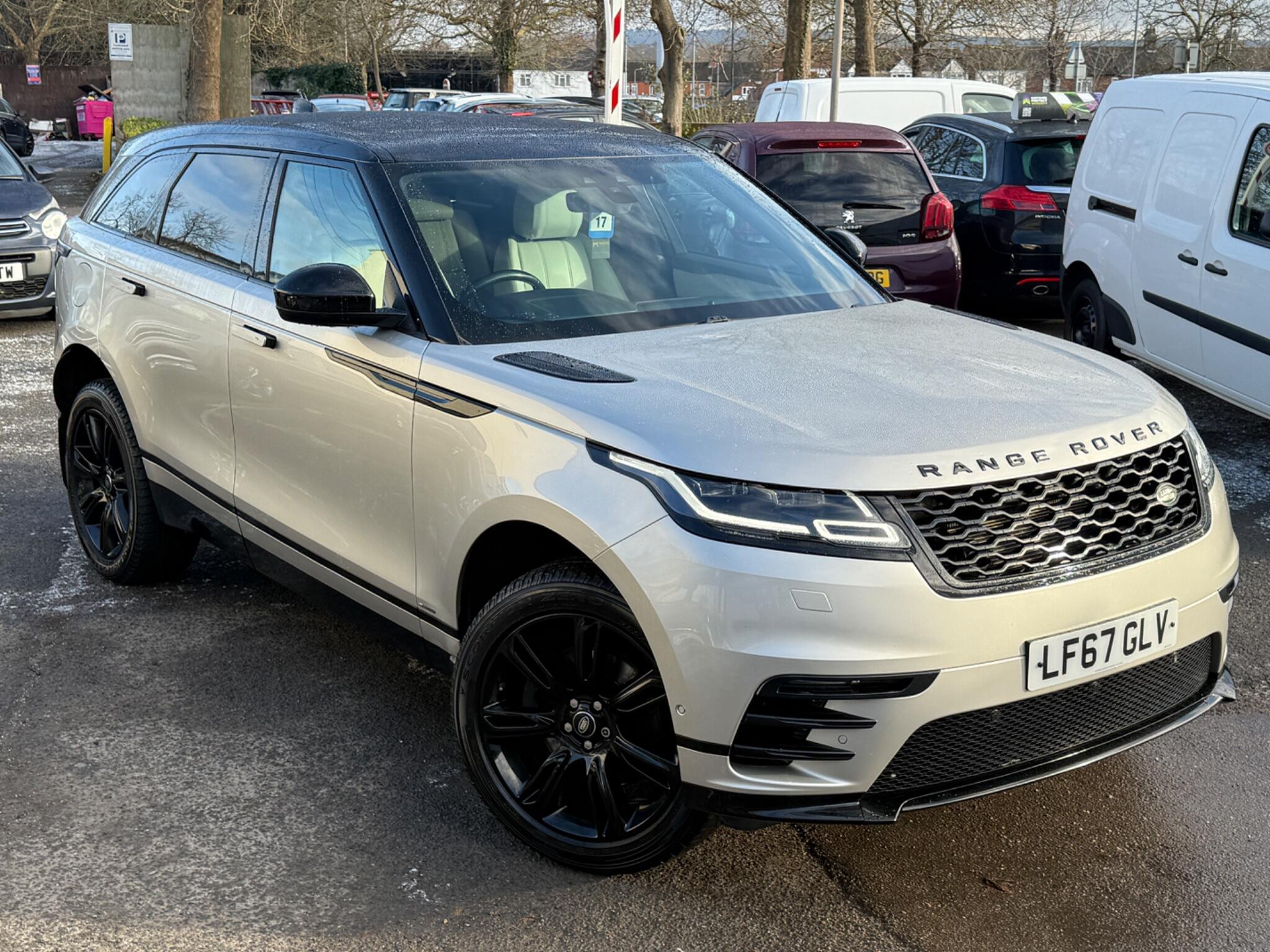 Land Rover Range Rover Velar - Image 8