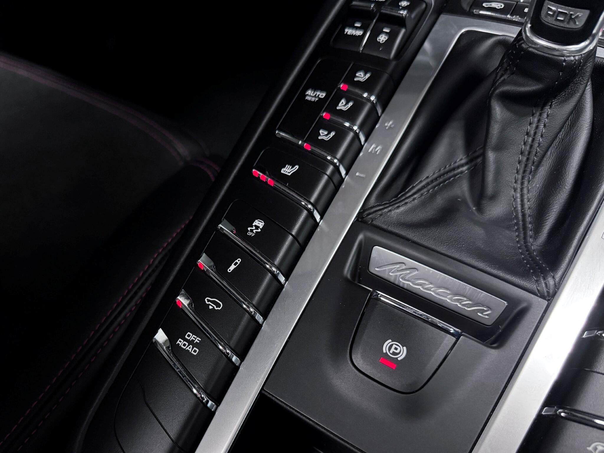 Porsche Macan view 33
