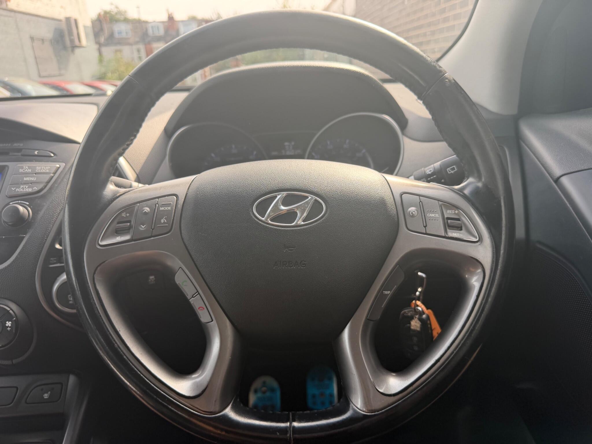 Hyundai ix35 view 30