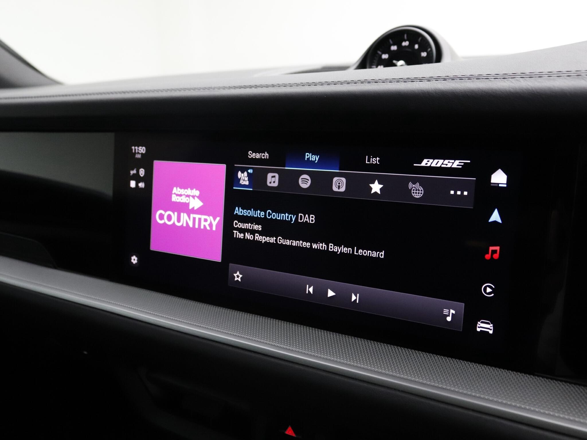 Porsche Cayenne view 35