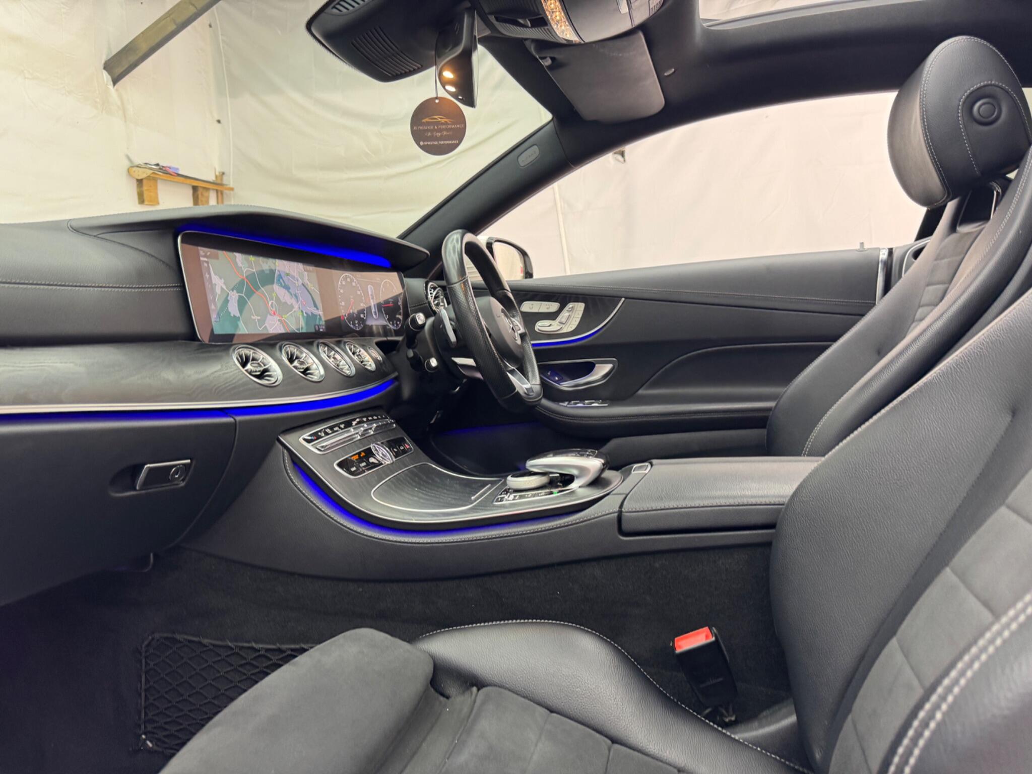 Mercedes-Benz E Class view 49