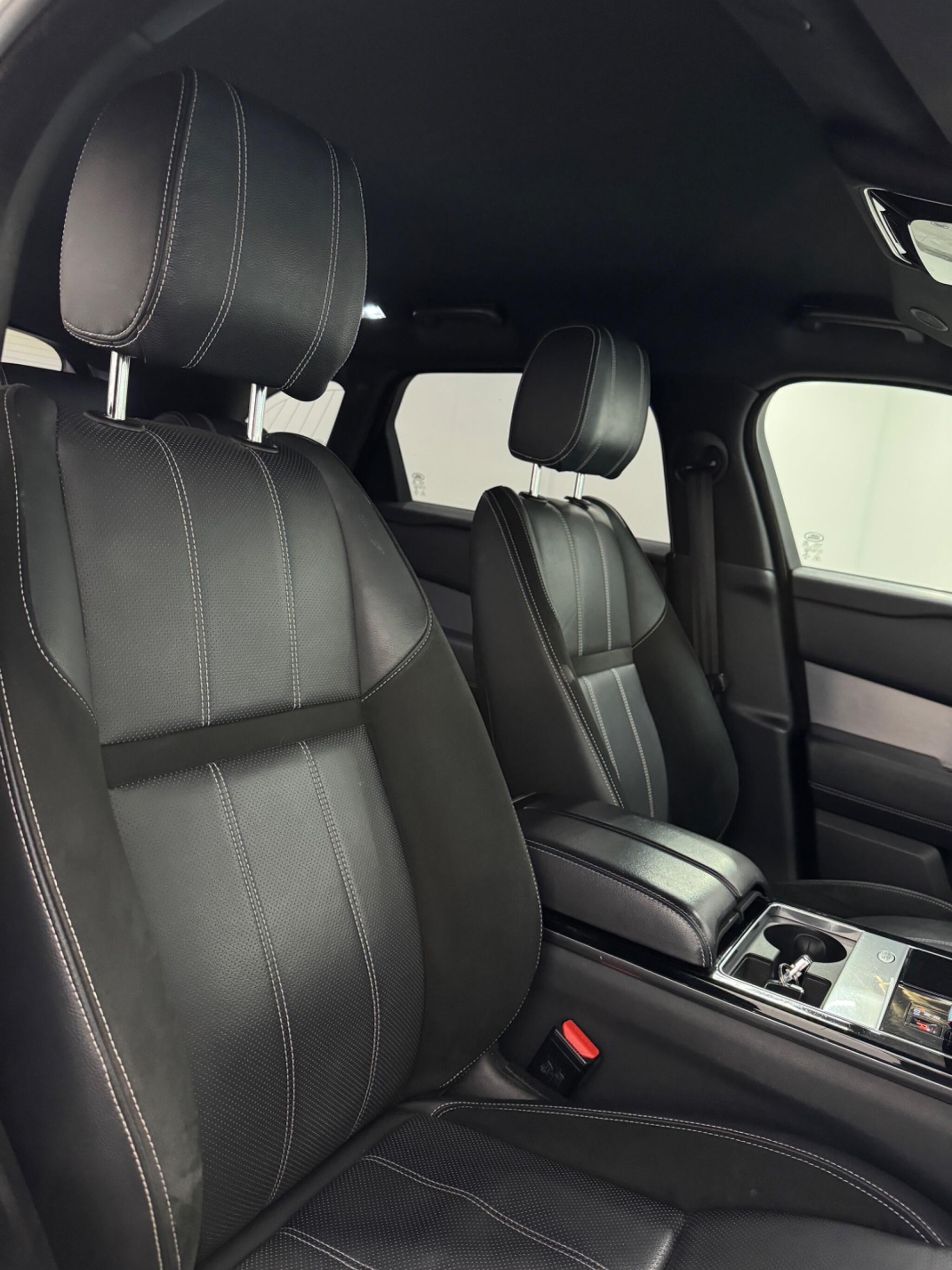Land Rover Range Rover Velar view 9
