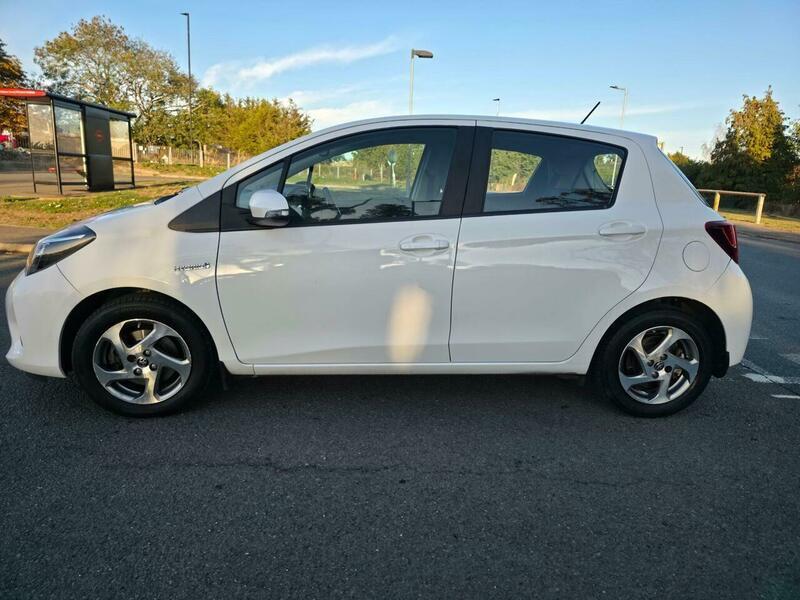 Toyota Yaris view 20