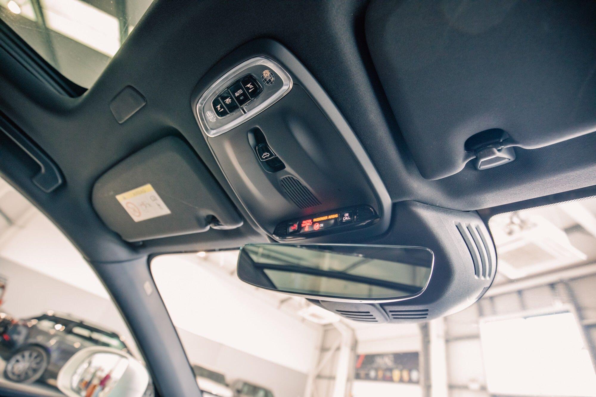 Volvo XC60 view 21