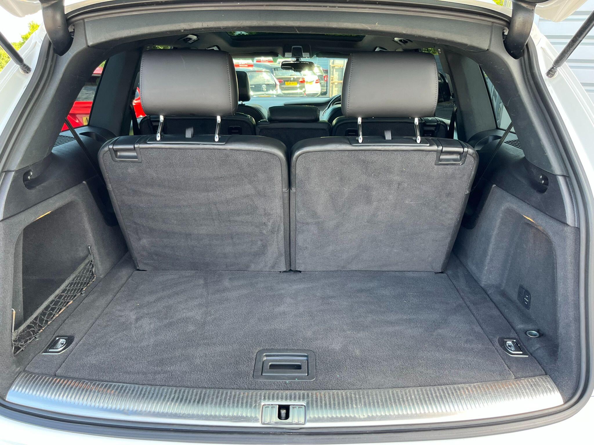 Audi Q7 view 41