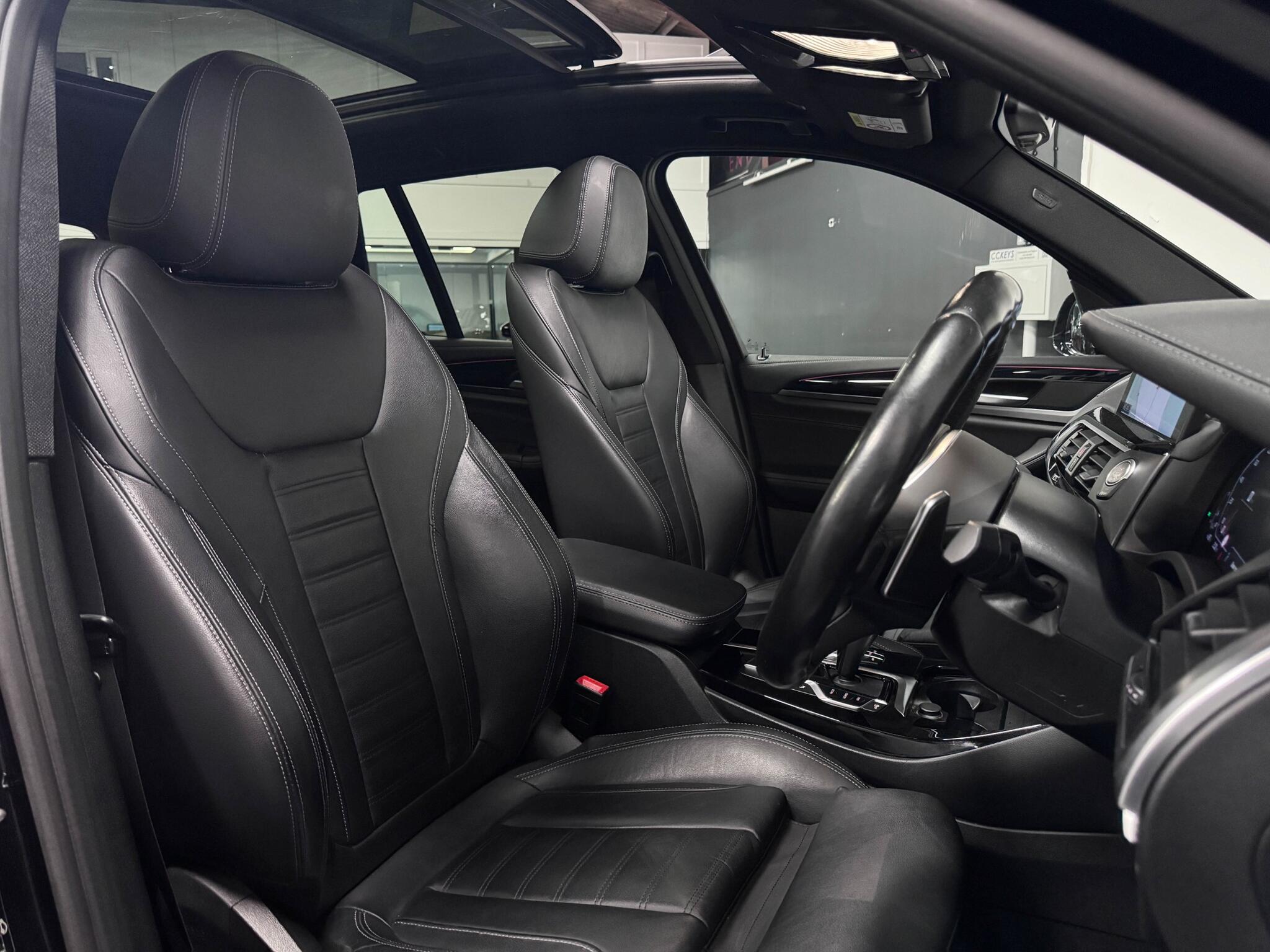 BMW X3 view 29