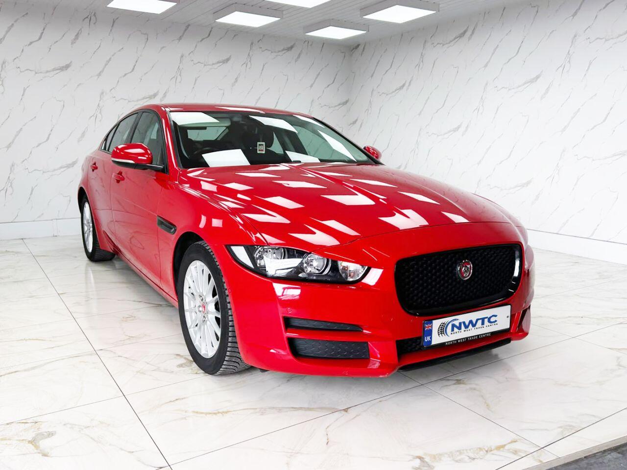 Jaguar Xe view 3