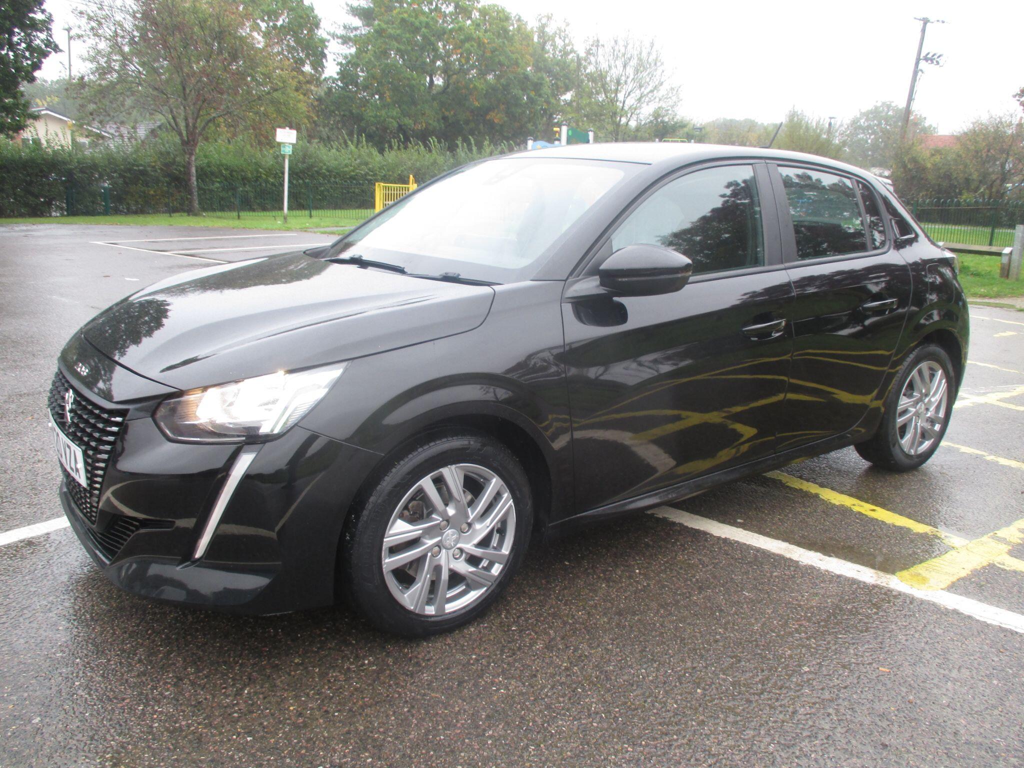 Peugeot 208 view 16