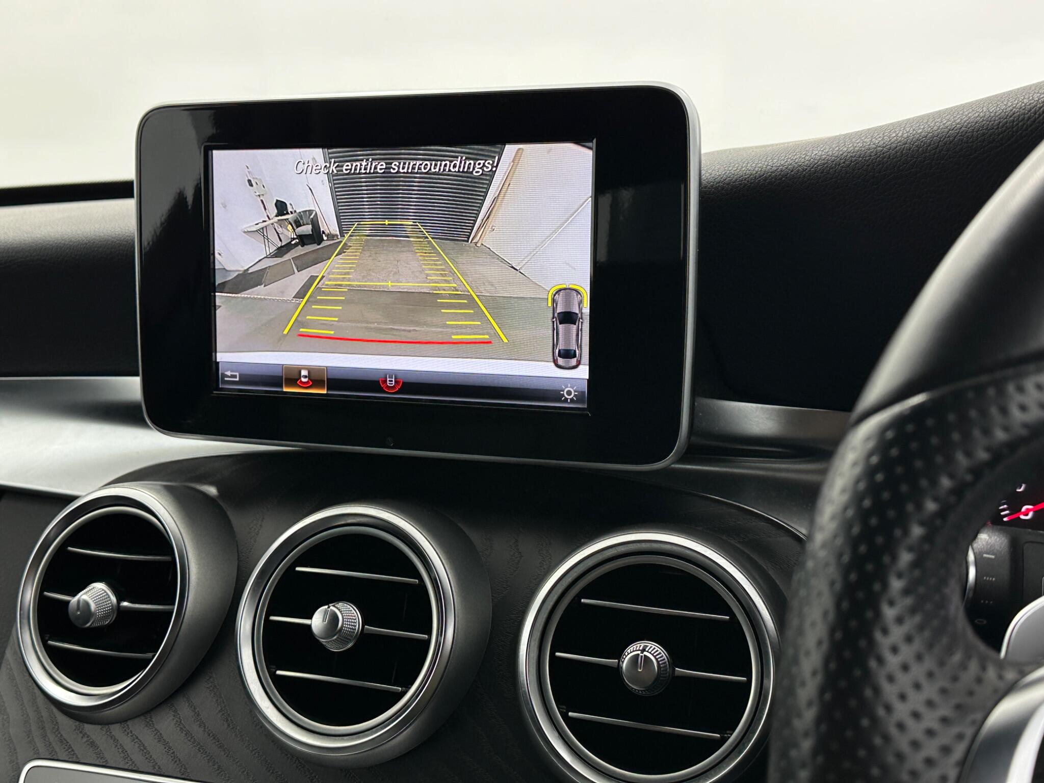 Mercedes-Benz C-Class view 25