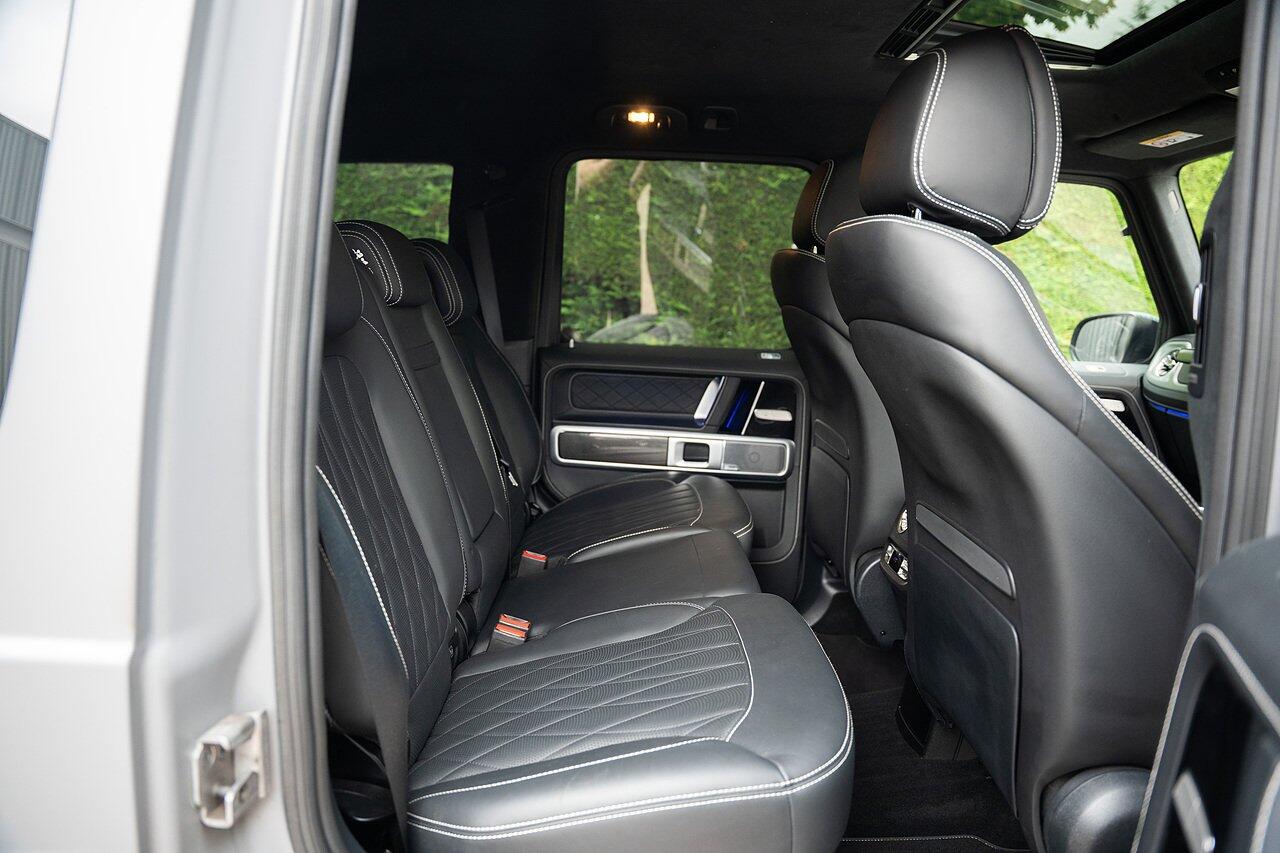 Mercedes-Benz G-Class view 34