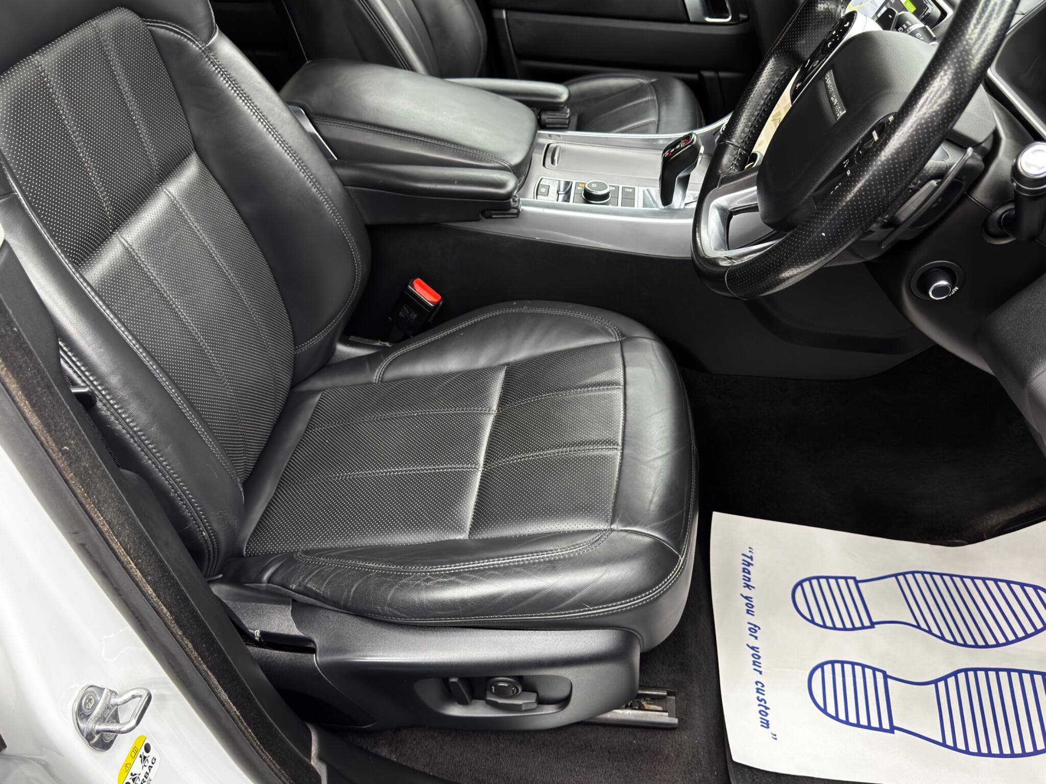 Land Rover Range Rover Sport view 13