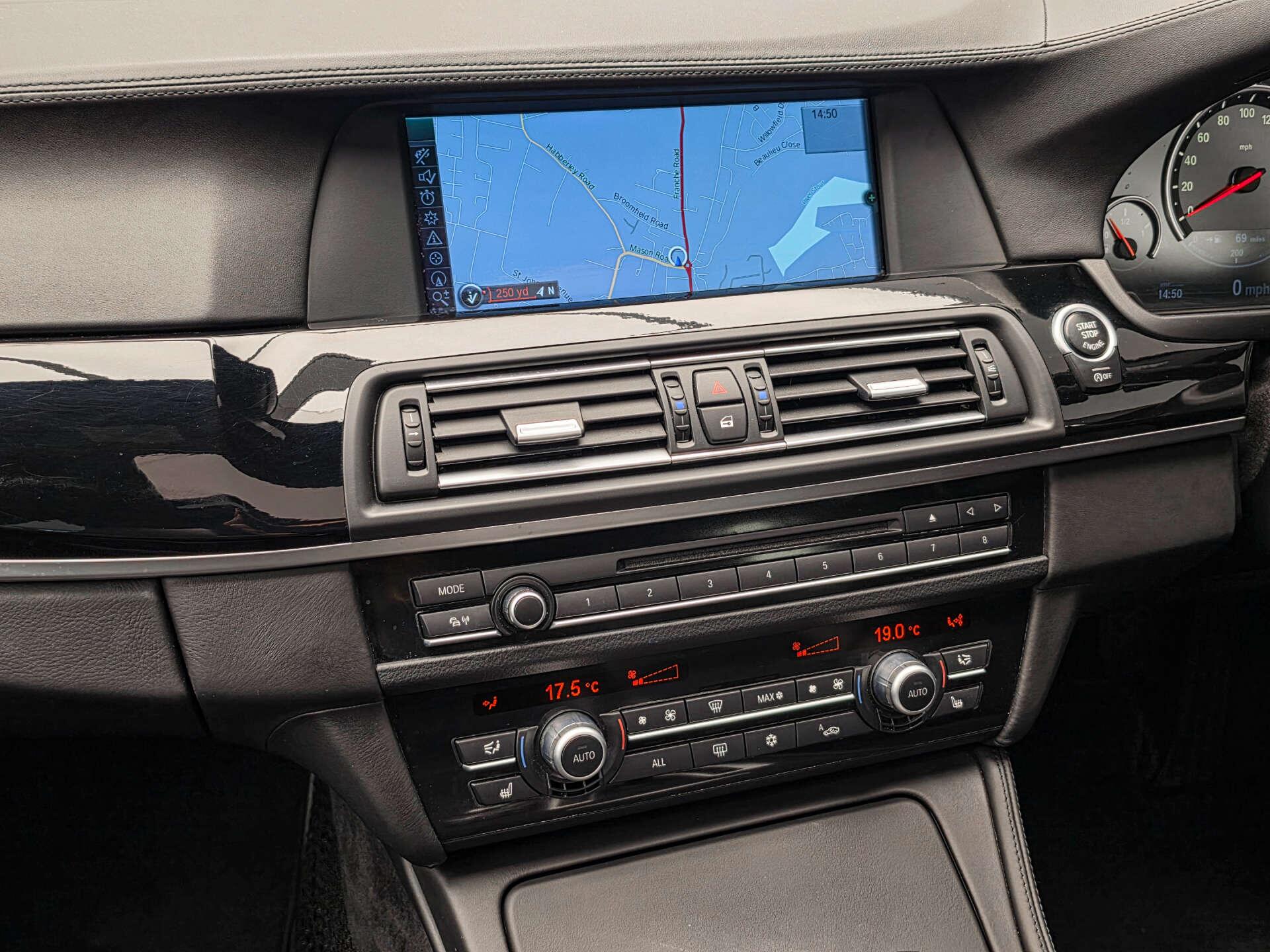 BMW M5 view 10