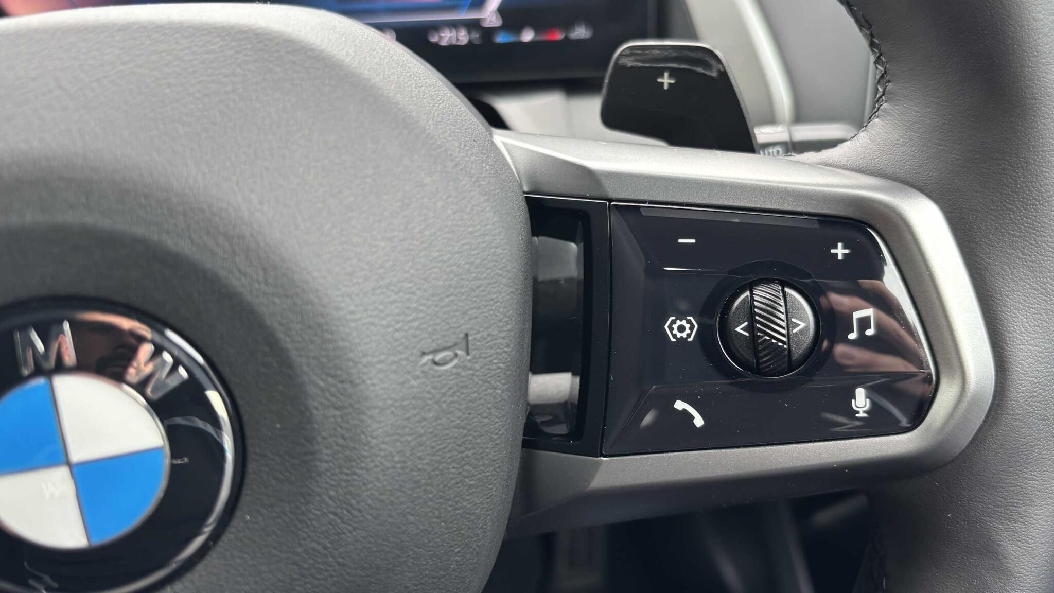 BMW X3 view 21