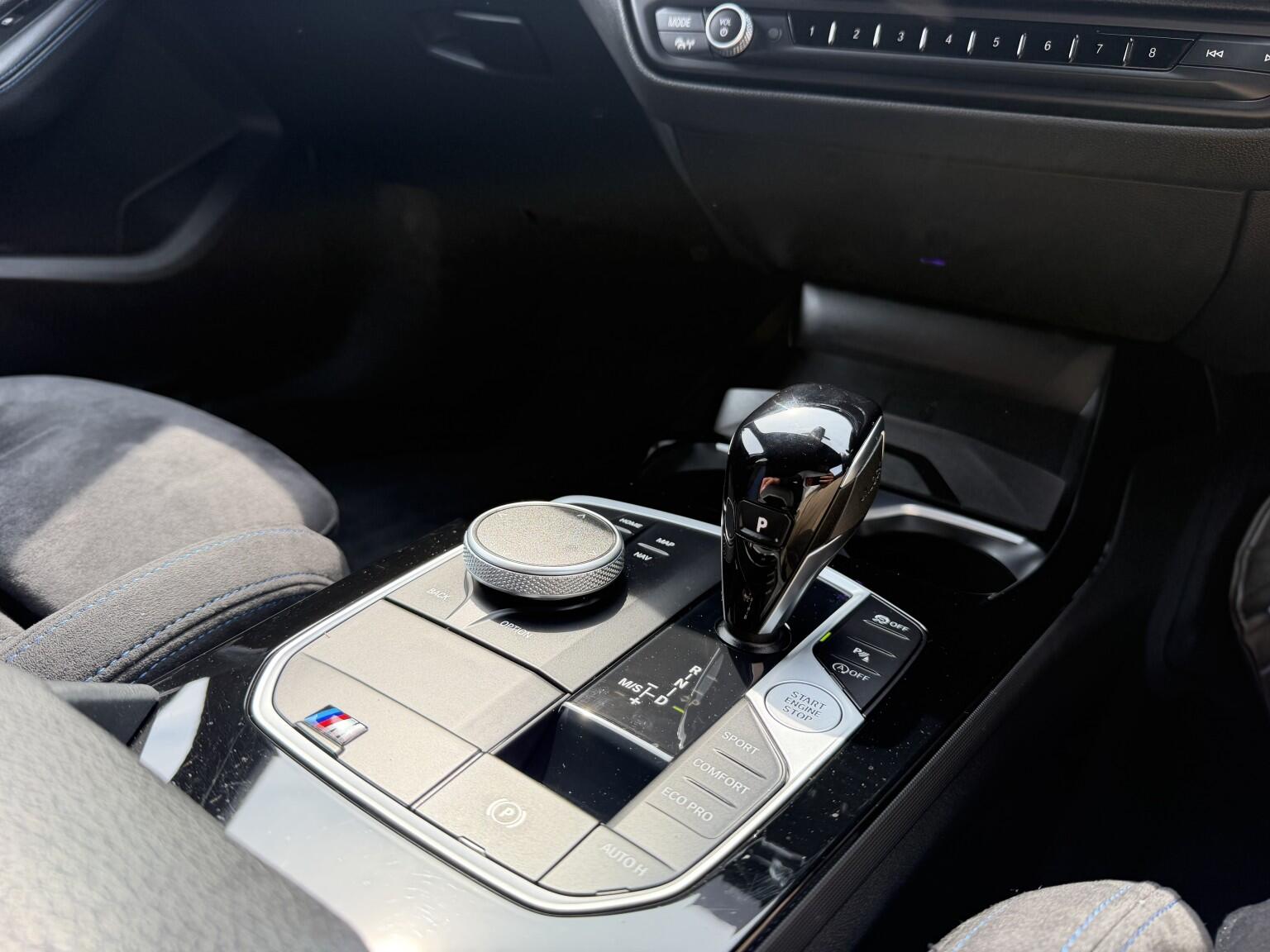 BMW 1 Series view 24