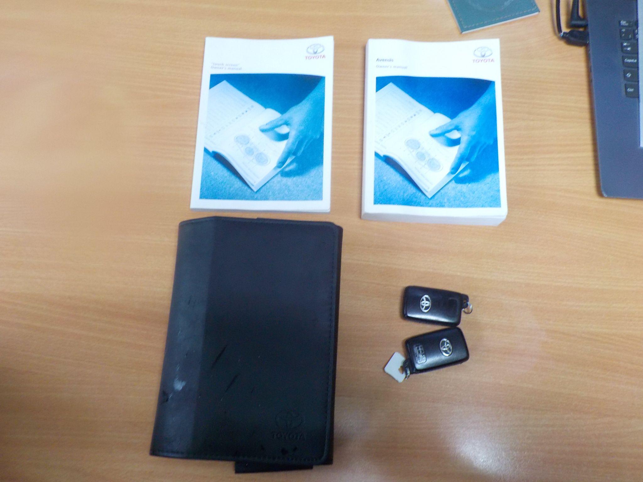 Toyota Avensis 2.0 D-4D Icon Plus Euro 5 4dr