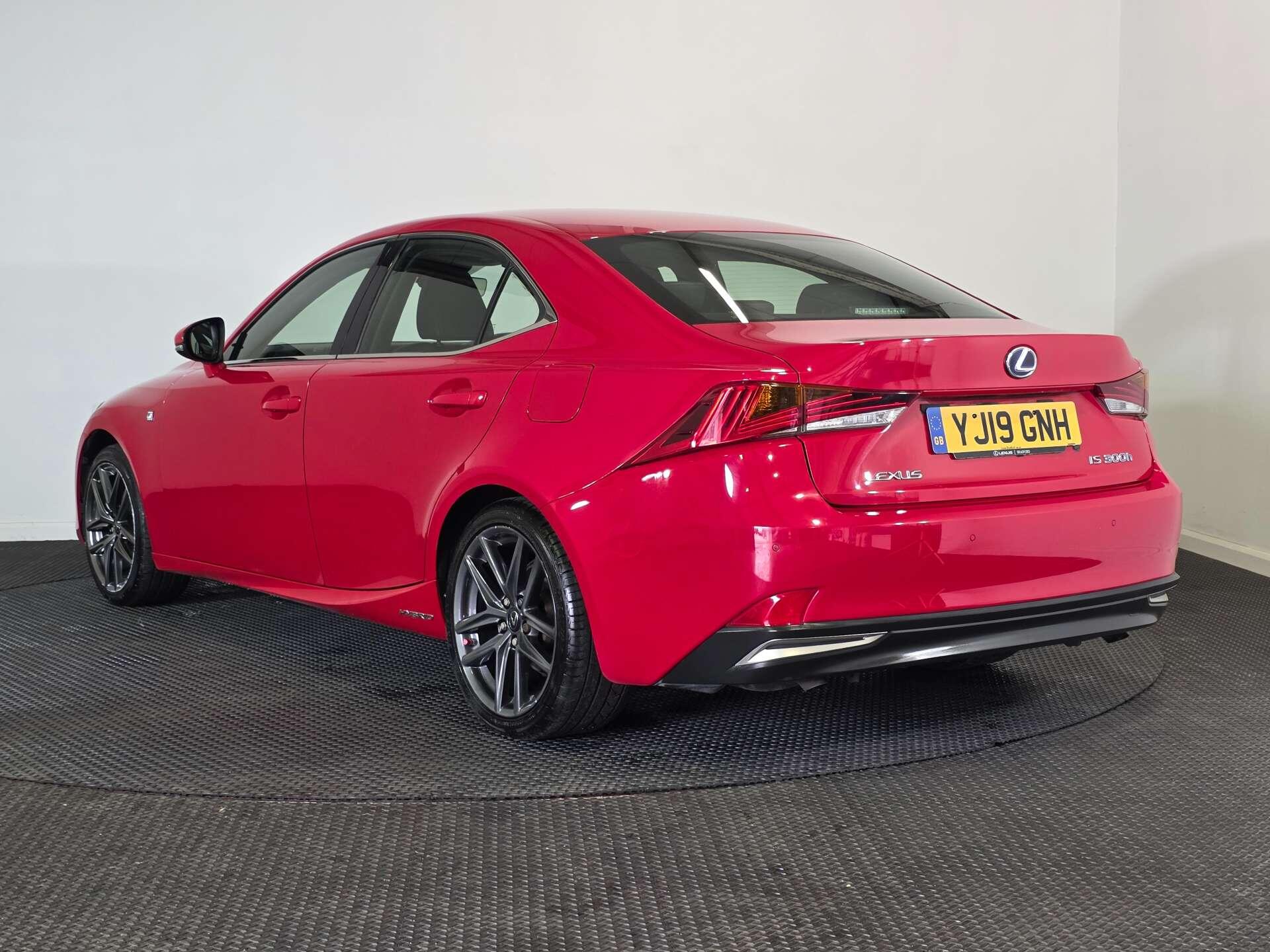 Lexus Is view 5