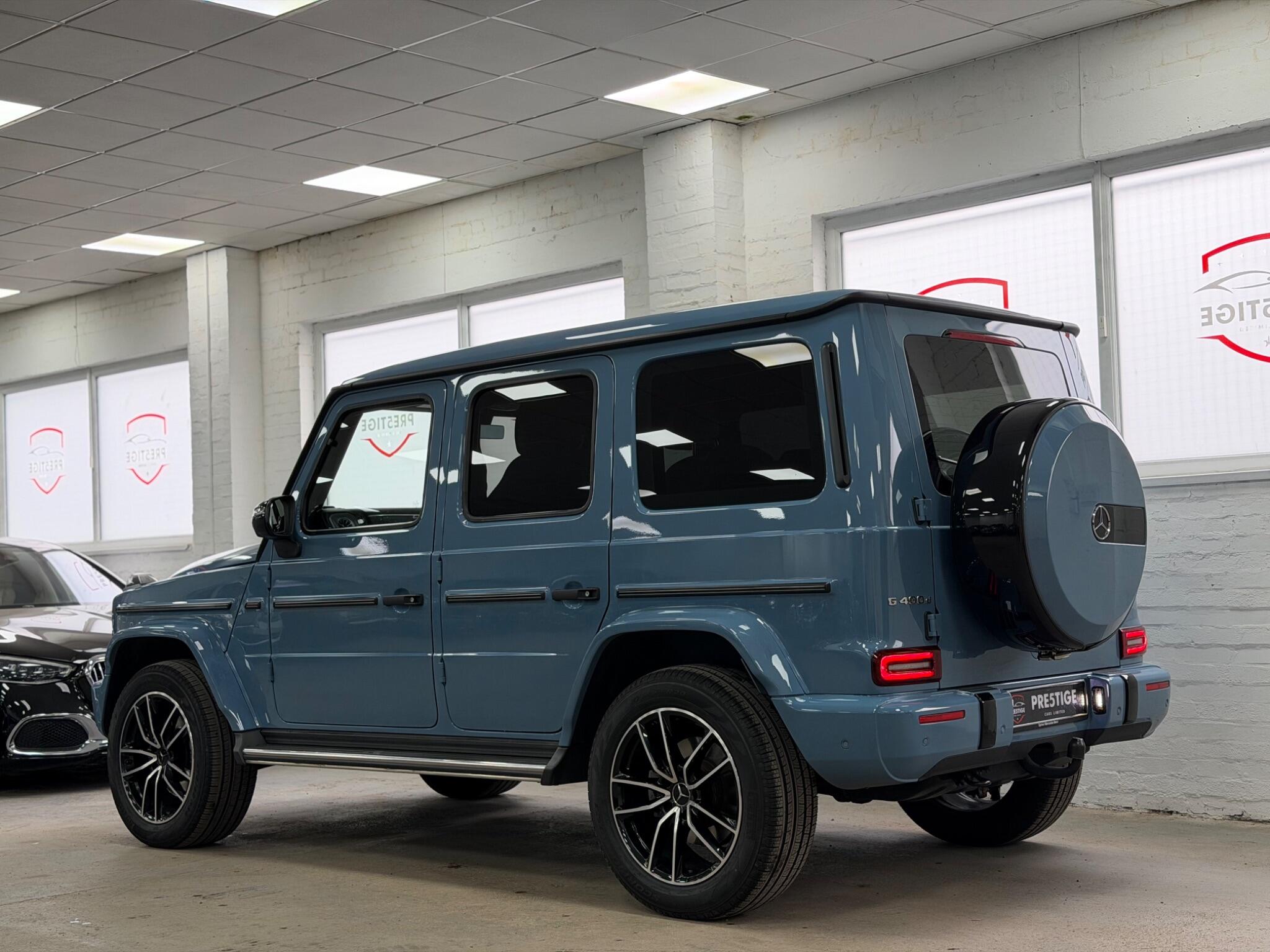 Mercedes-Benz G-Class view 60