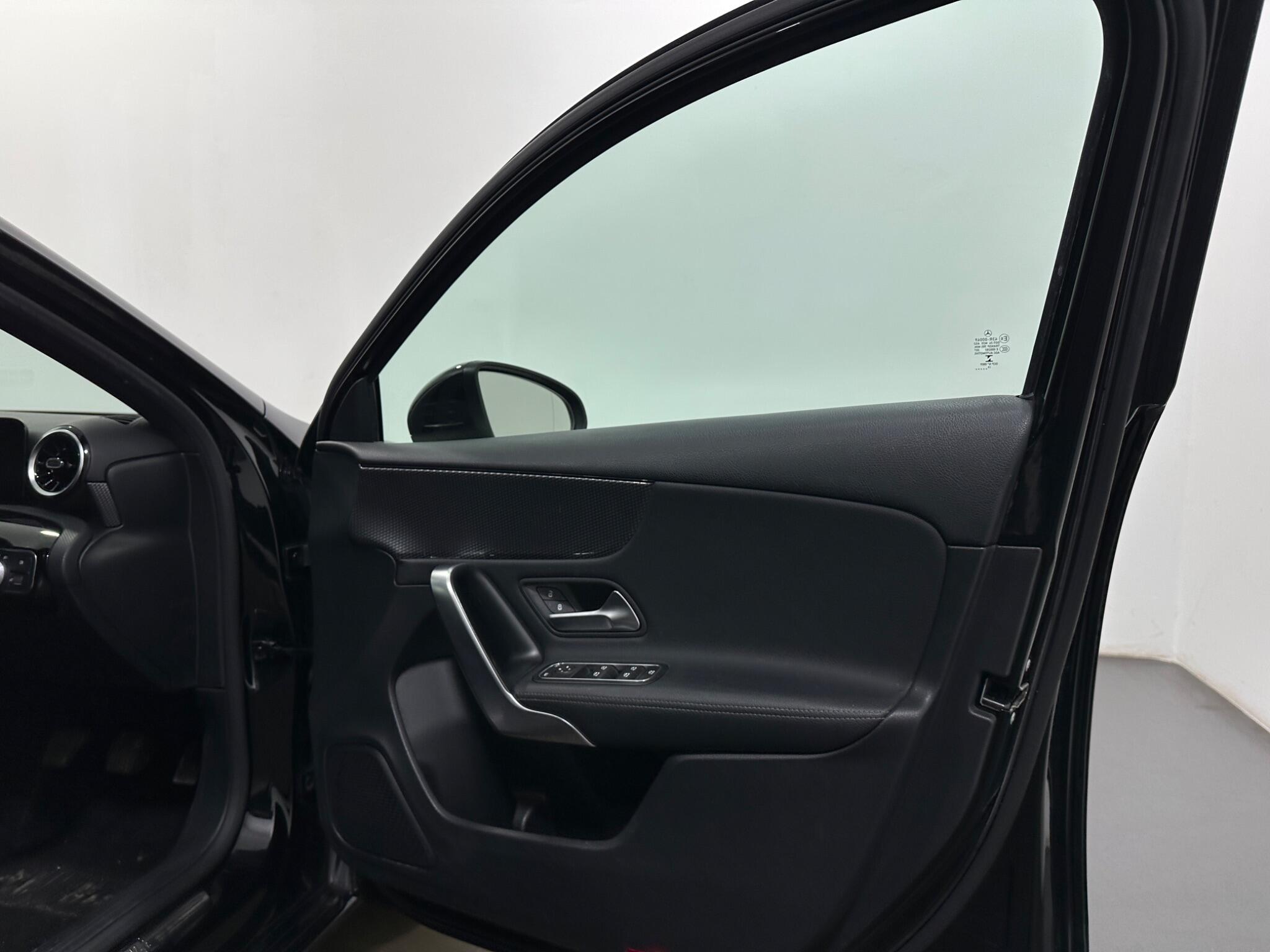 Mercedes-Benz A Class view 30