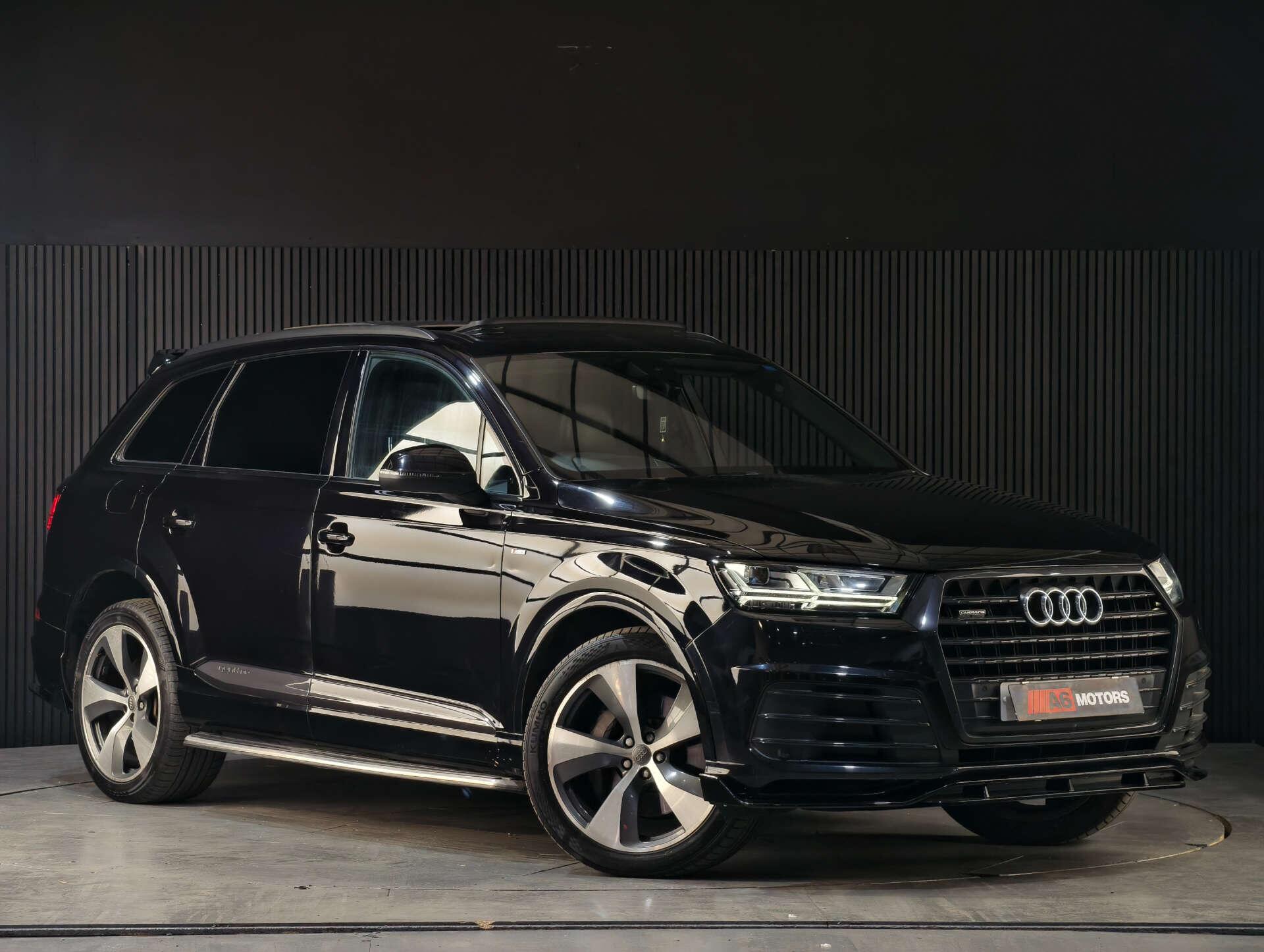Audi Q7 view 6