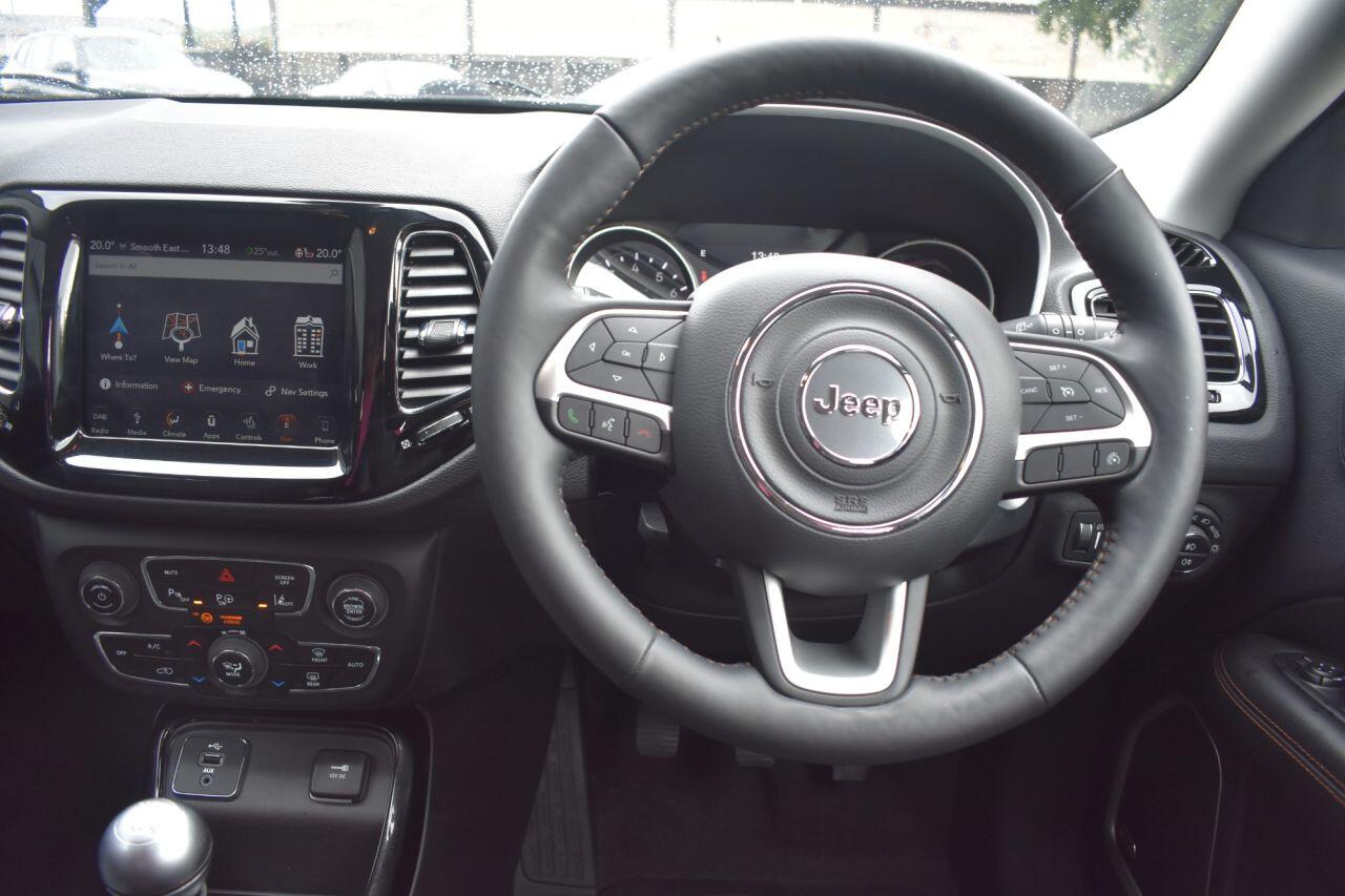 Jeep Compass view 21