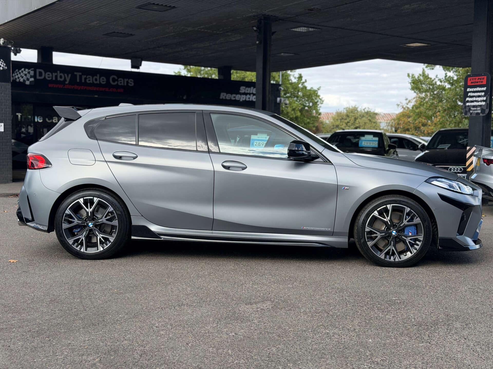 BMW 1 Series view 10