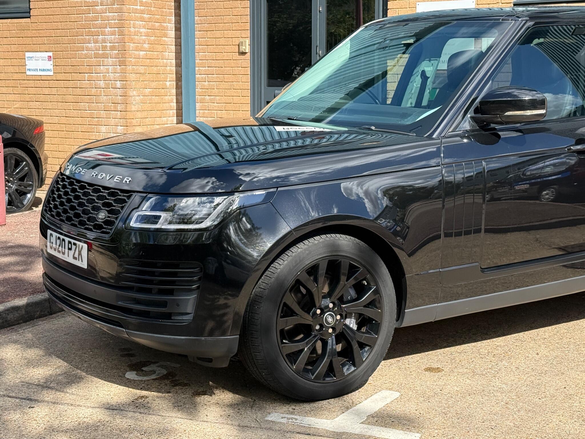 Land Rover Range Rover view 4