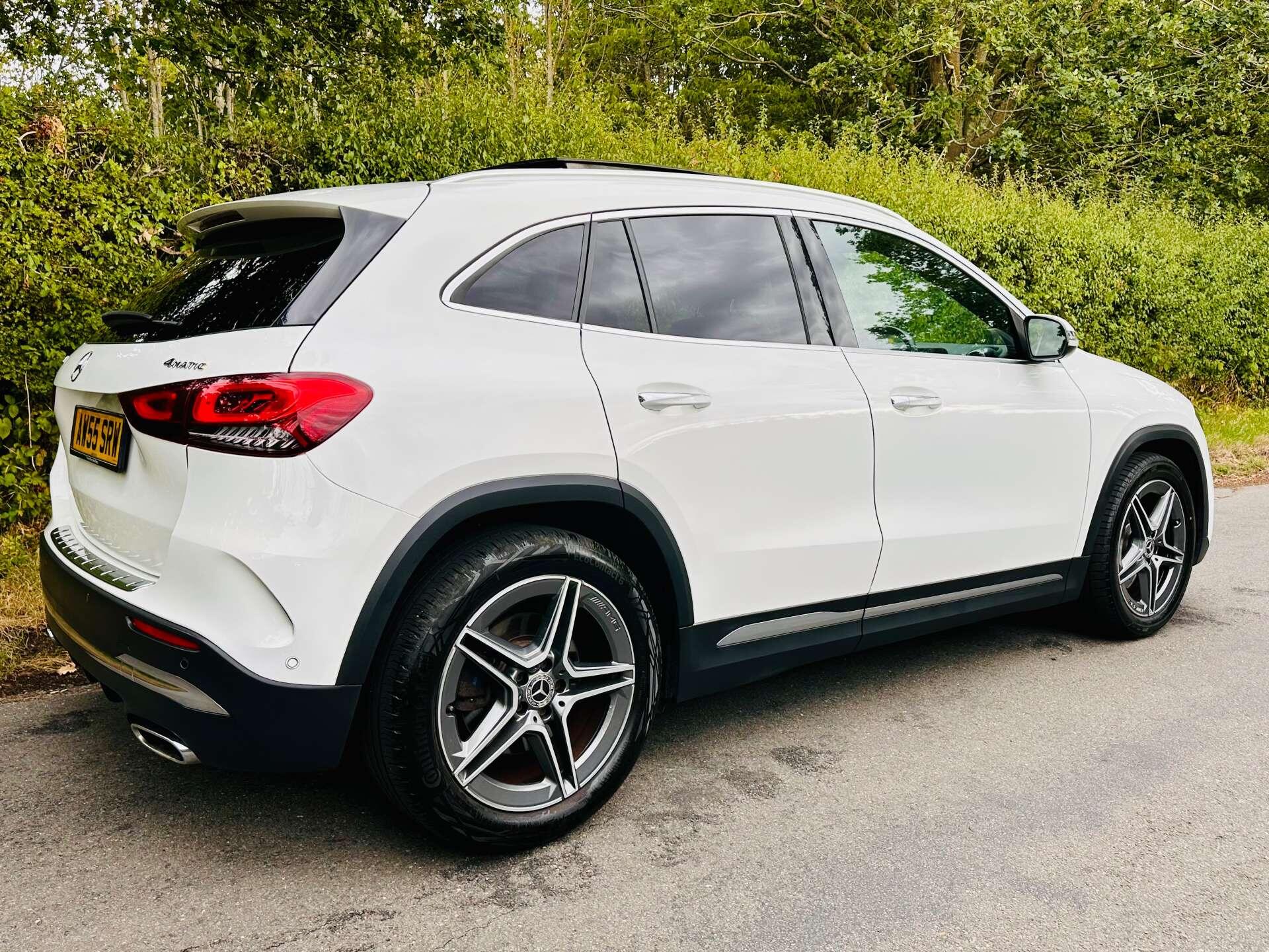 Mercedes-Benz Gla view 46