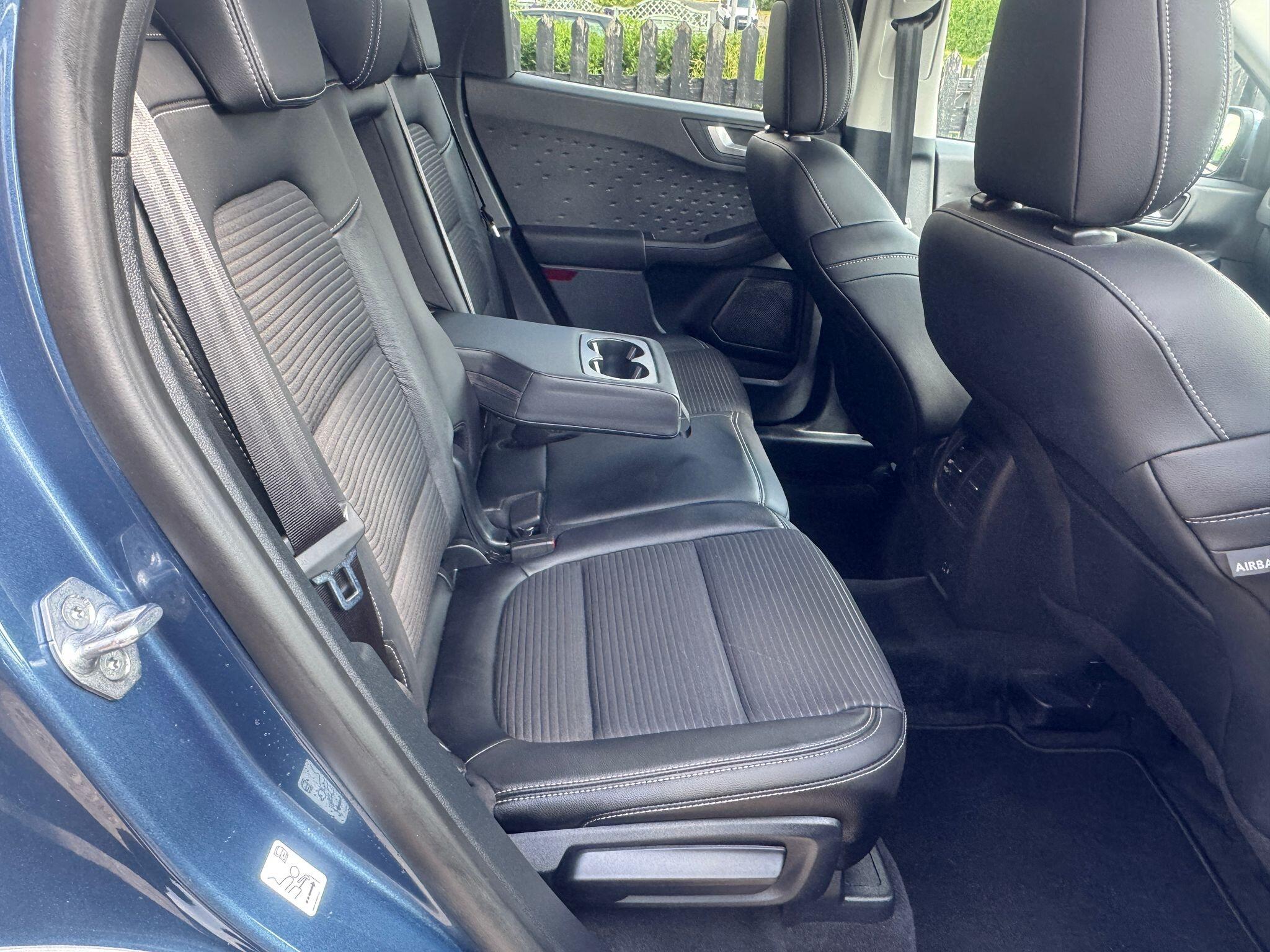 Ford Kuga view 4