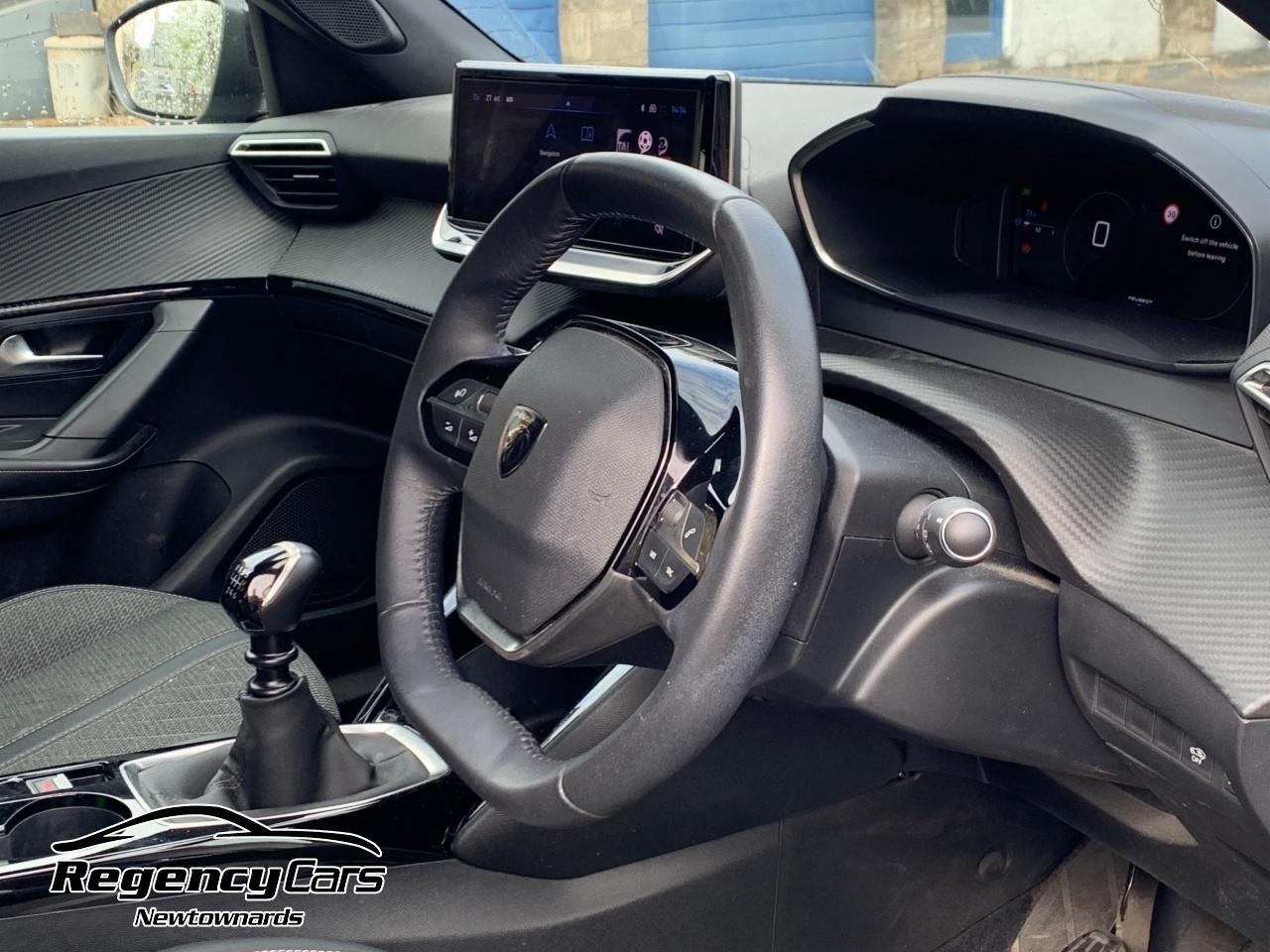 Peugeot 2008 view 5