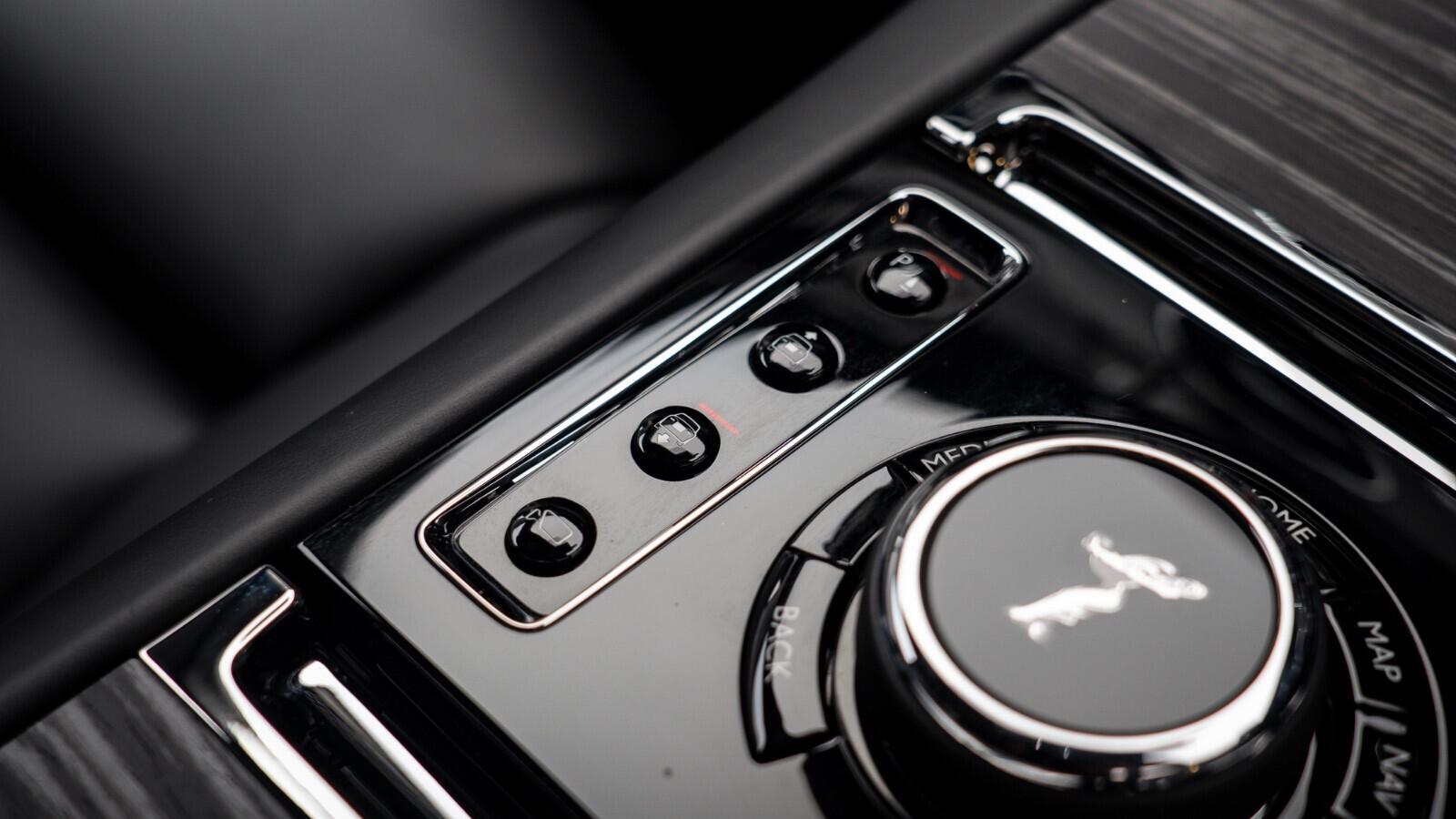 Rolls-Royce Ghost view 43