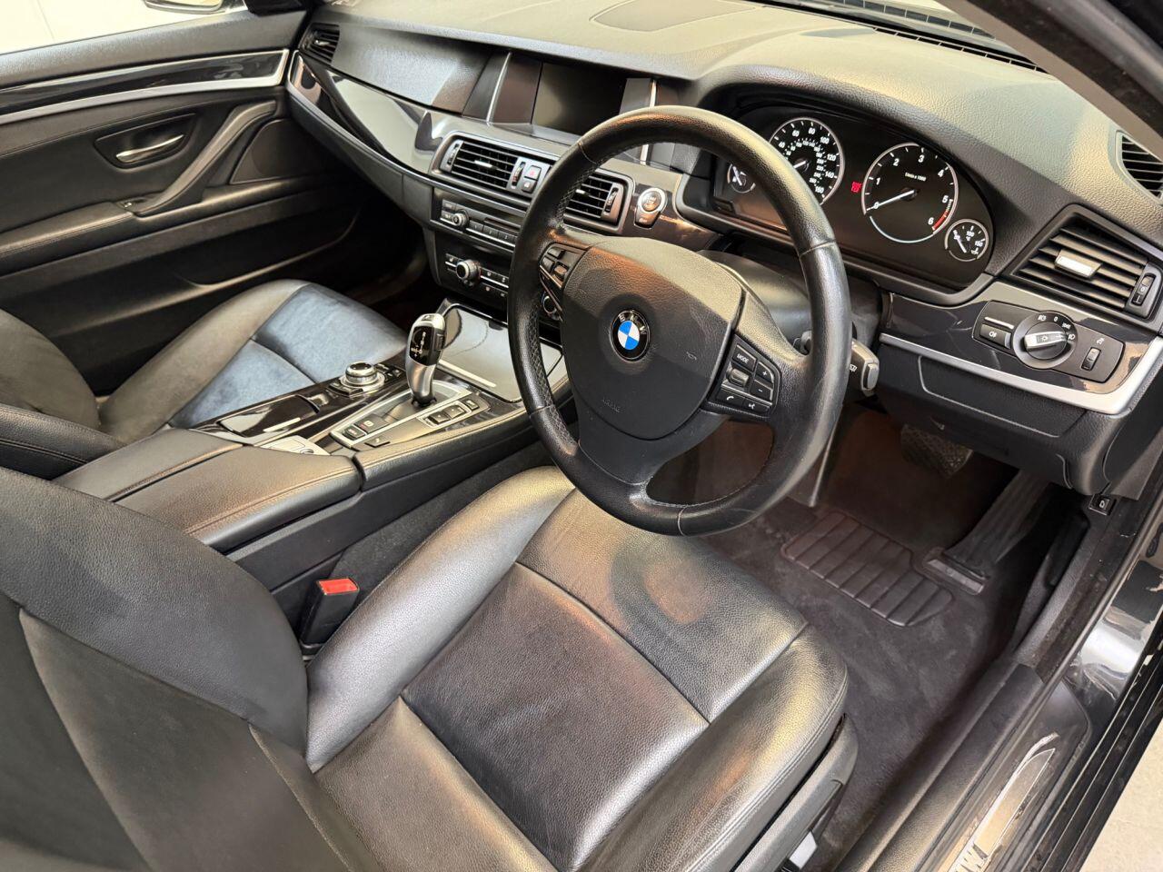 BMW 5 Series view 13
