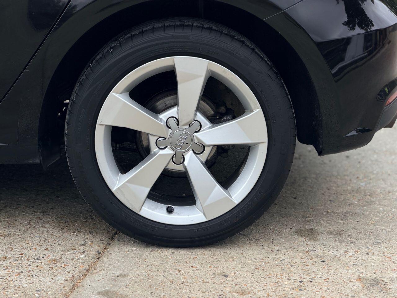 Audi A1 view 11