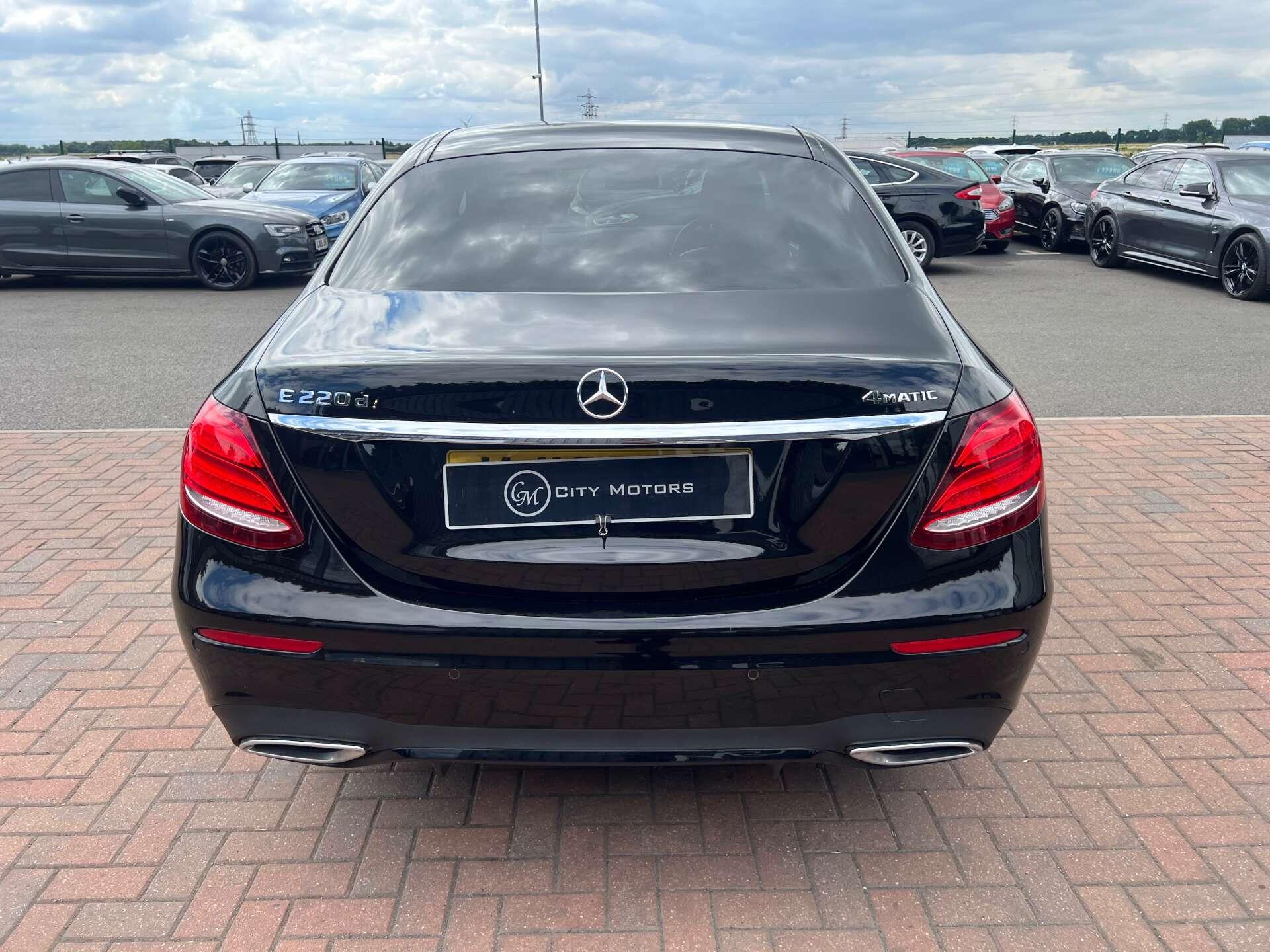 Mercedes-Benz E-Class view 9